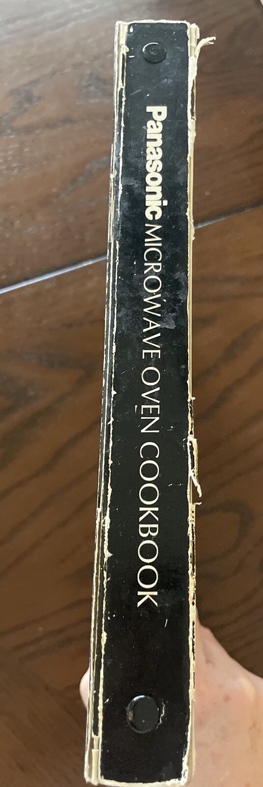 Vintage Panasonic Microwave Oven Cookbook 1974 recipes color pictures 138 pages