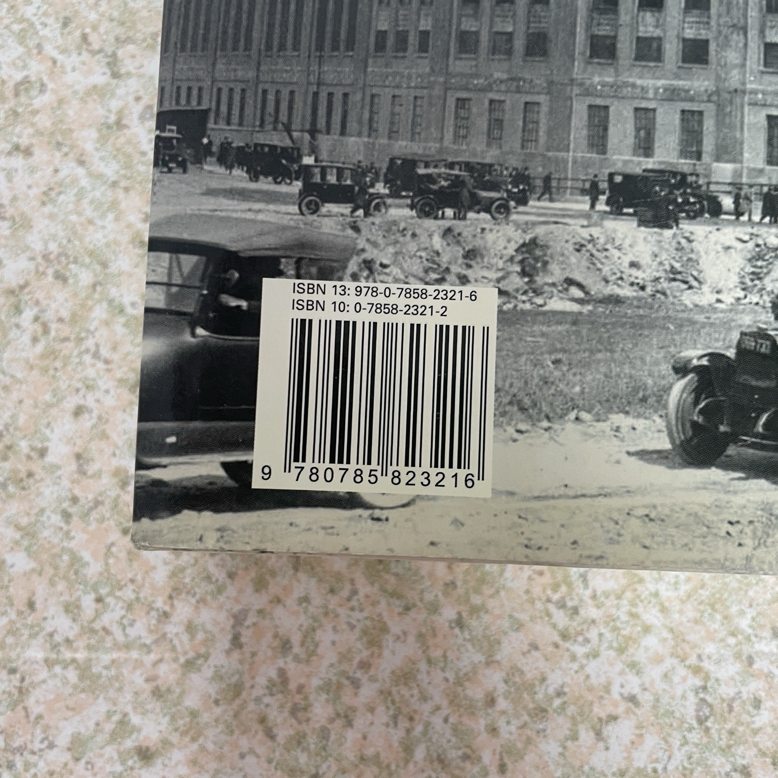 Ballparks Yesterday and Today, Chartwell Books, 2007, Used, 448 Pages, Hardcover
