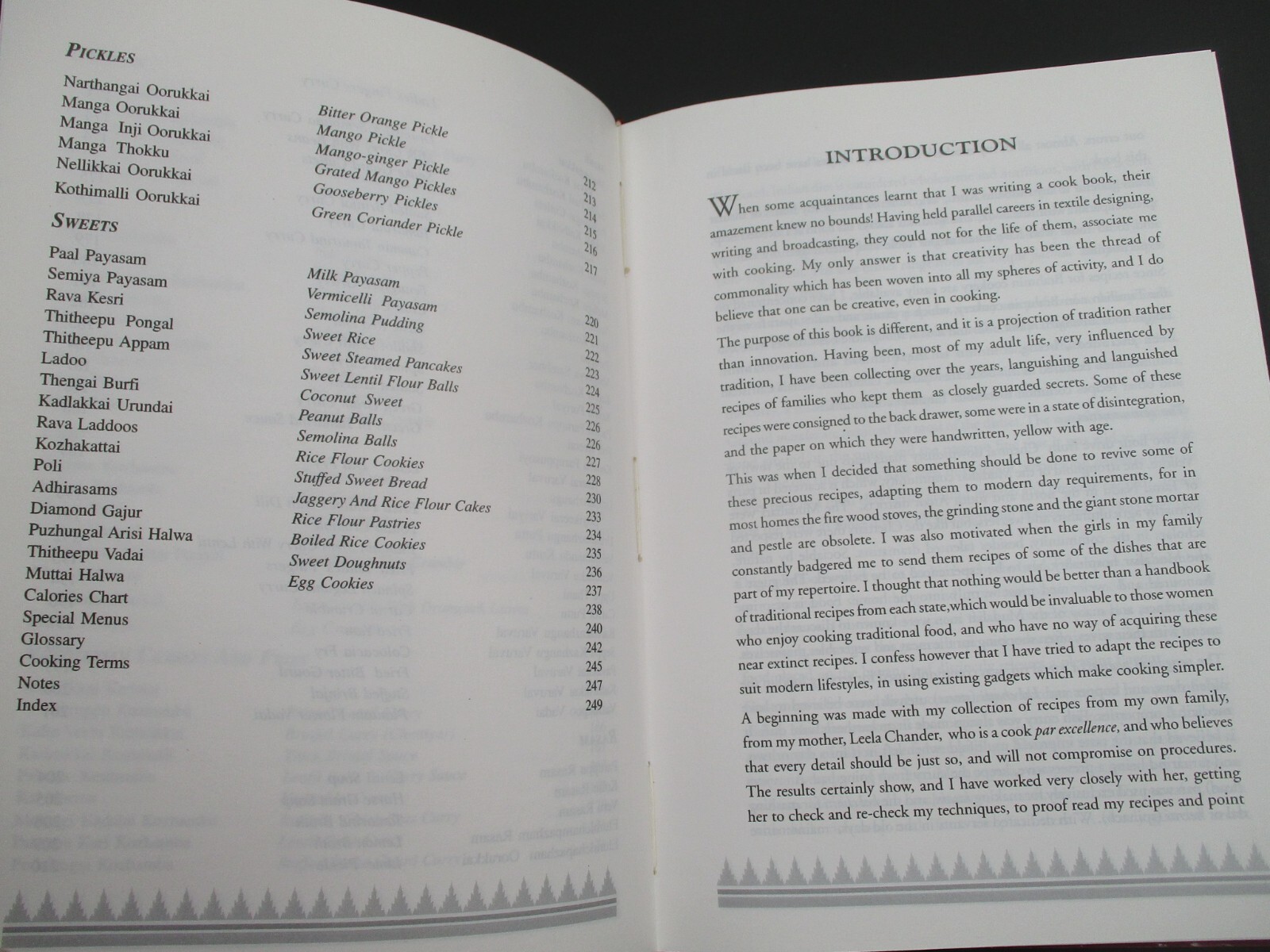 AHARAM: TRADITIONAL CUISINE OF TAMIL NADU by Sabita Radhakrishna Cookbook