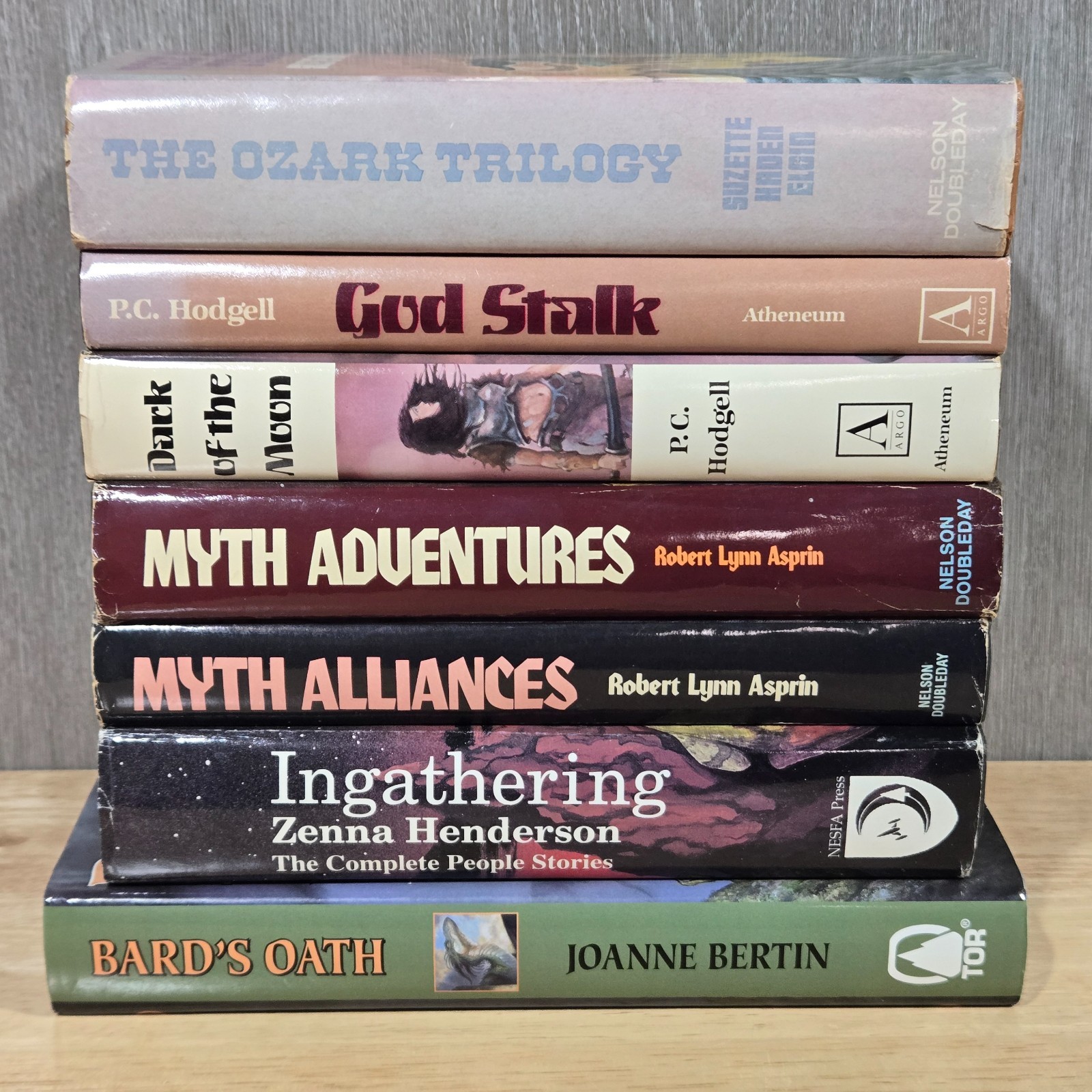 Vtg Sci Fi Fantasy Book Lot of 7 Hodgell Asprin Elgin Henderson HC BCE Mixed