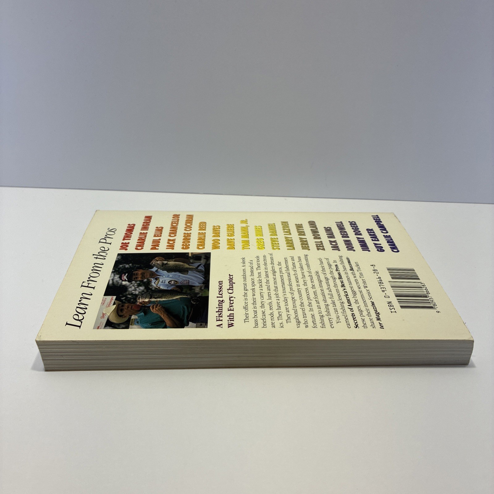 SECRETS OF AMERICA’S BEST BASS PROS By Tim Tucker Paper Back 244 pages