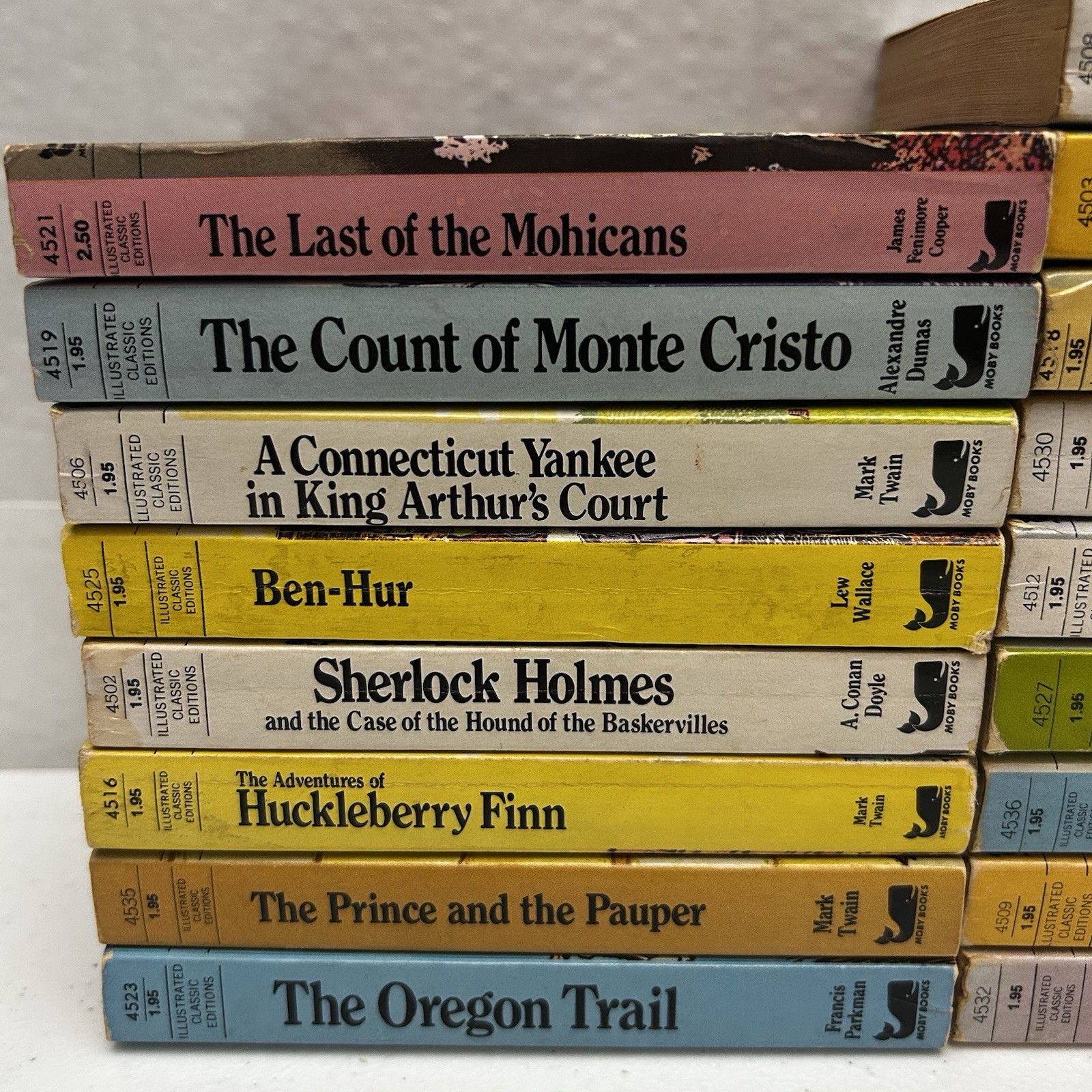 Lot of 17 Moby Books Illustrated Classic Editions Vintage Mini Paperback Books