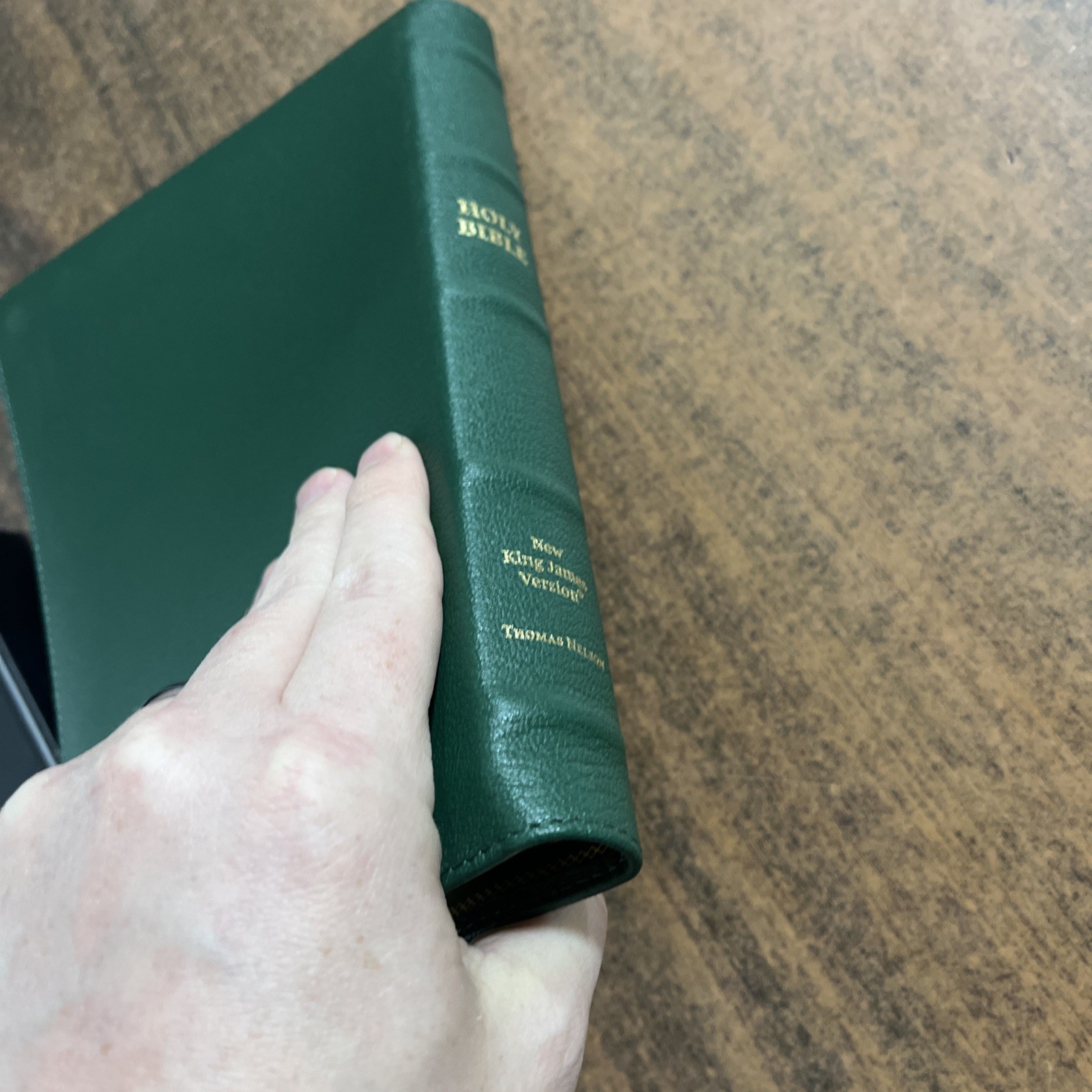 NKJV Large Print Thinline Reference Bible – Green Goatskin Genuine Leather