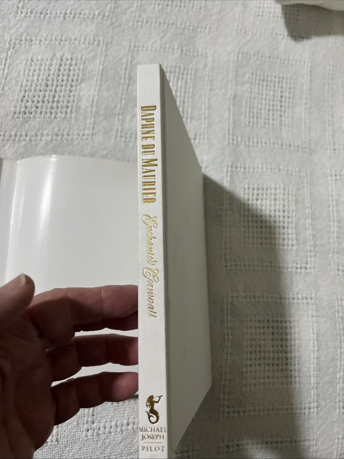 ENCHANTED CORNWALL: HER PICTORIAL MEMOIR