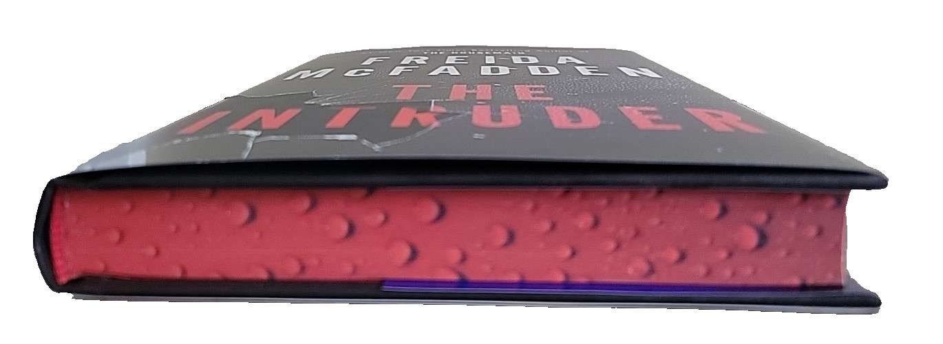 The Intruder, Freida McFadden, Illustrated page Edges, 1st ed, HCDJ, Like New