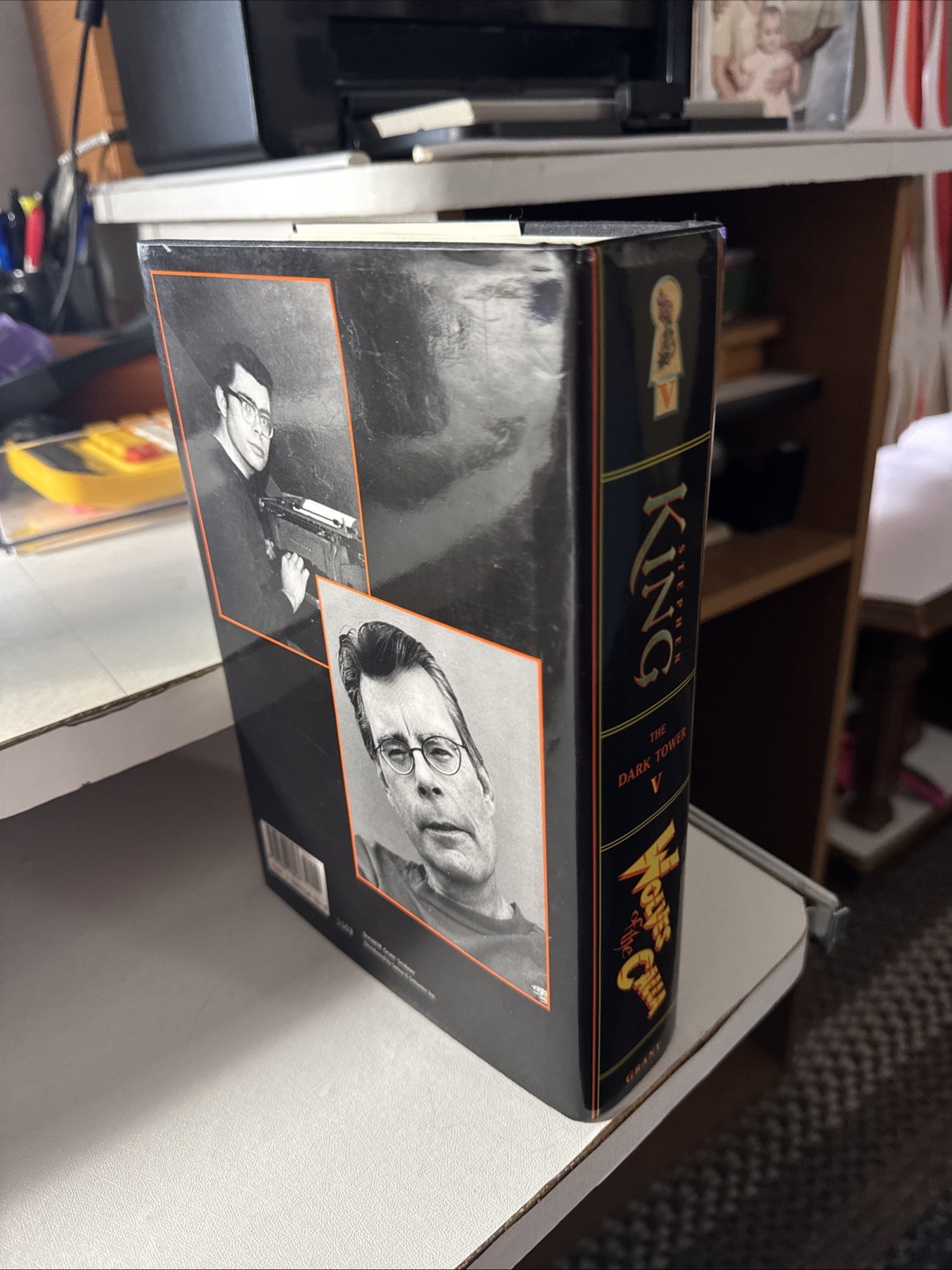Wolves of the Calla by Stephen King (2003, Hardcover)