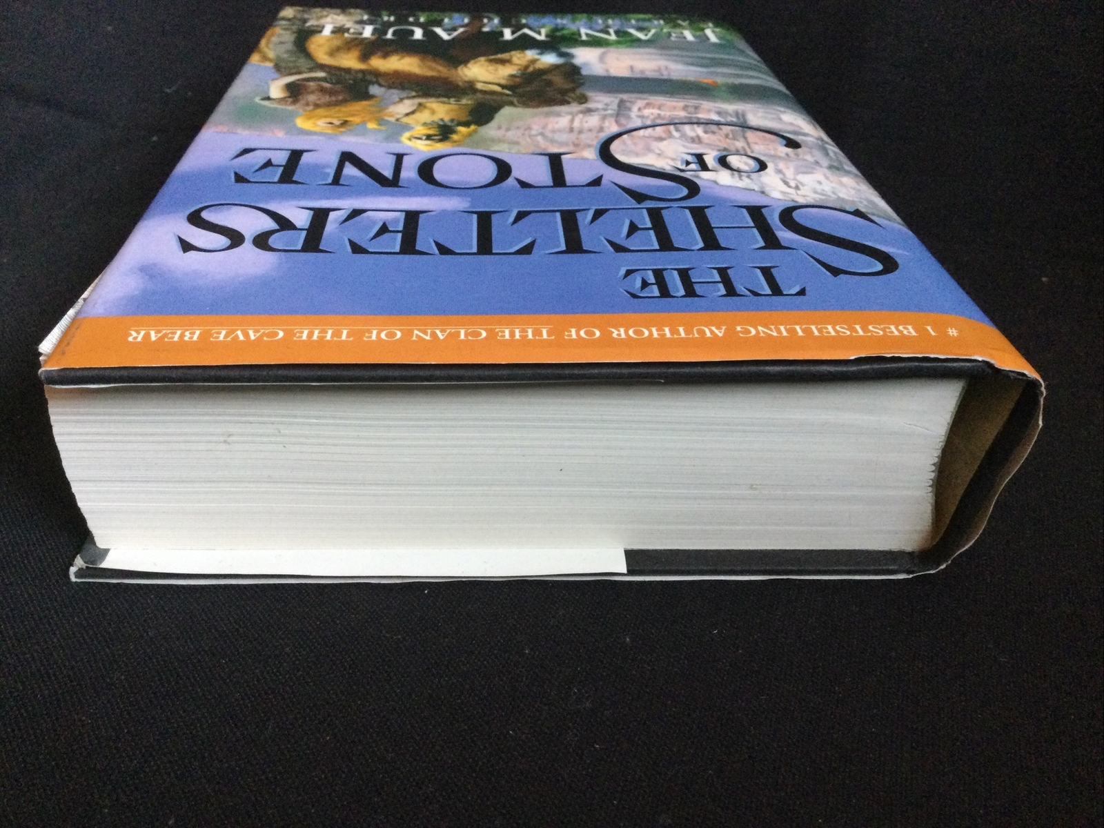 The Shelters of Stone by Jean M. Auel (2002 hardcover) – LIKE NEW!!