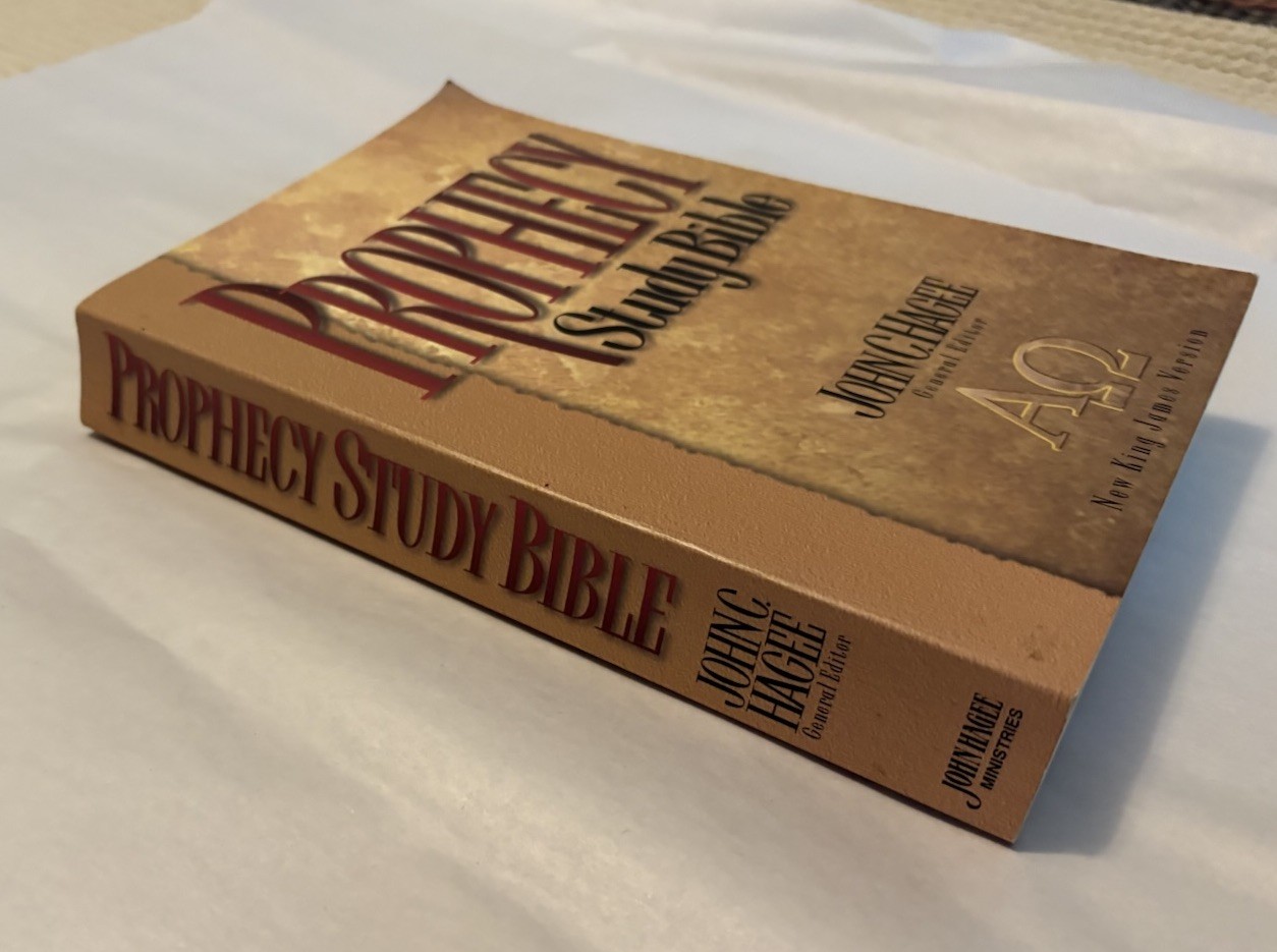 Prophecy Study Bible (New King James Version) VGC