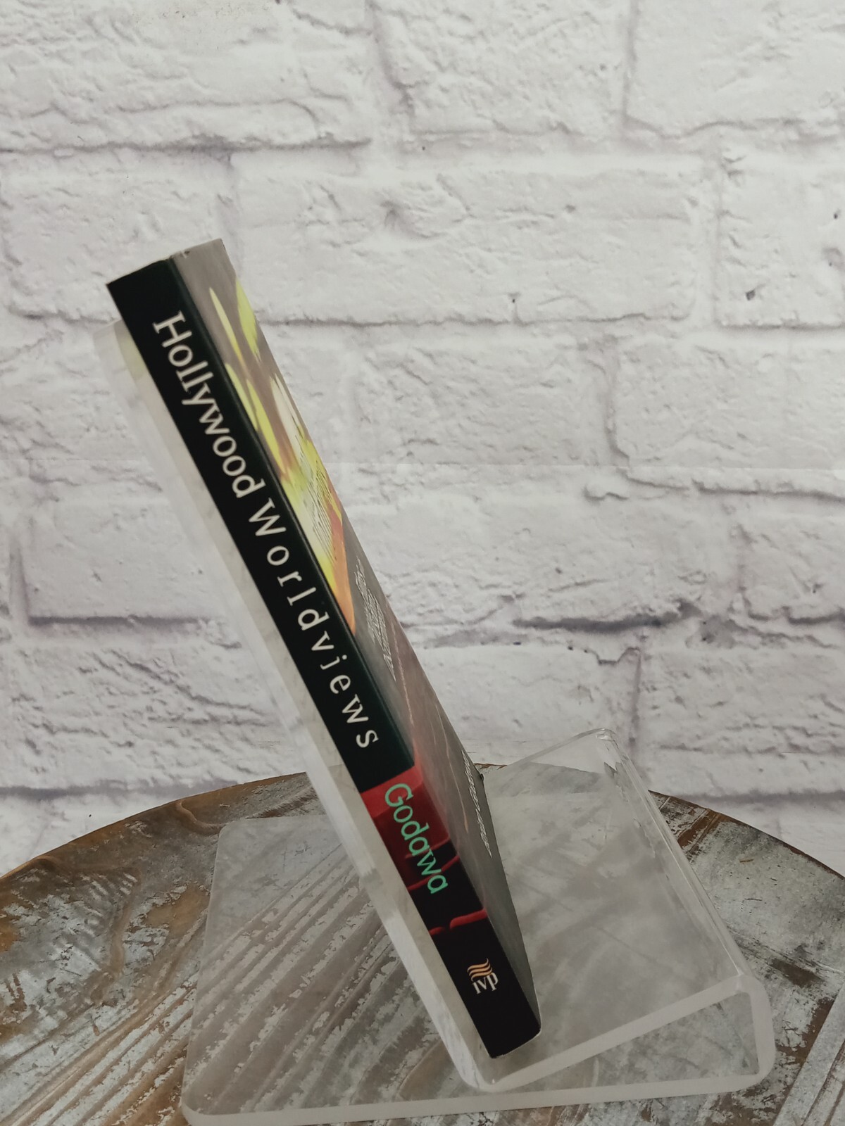 Hollywood Worldviews Watching Films with Wisdom by Brian Godawa Paperback