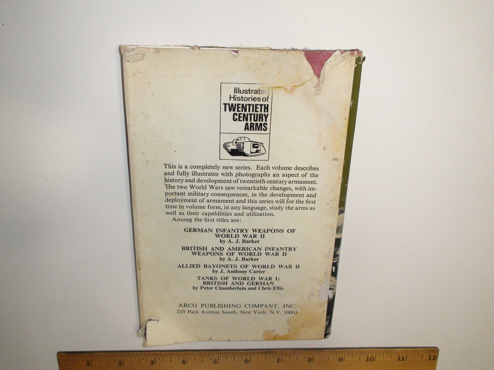 Allied Bayonets of World War 2 – Hardcover by J. Anthony Carter 1969 – 80 pages