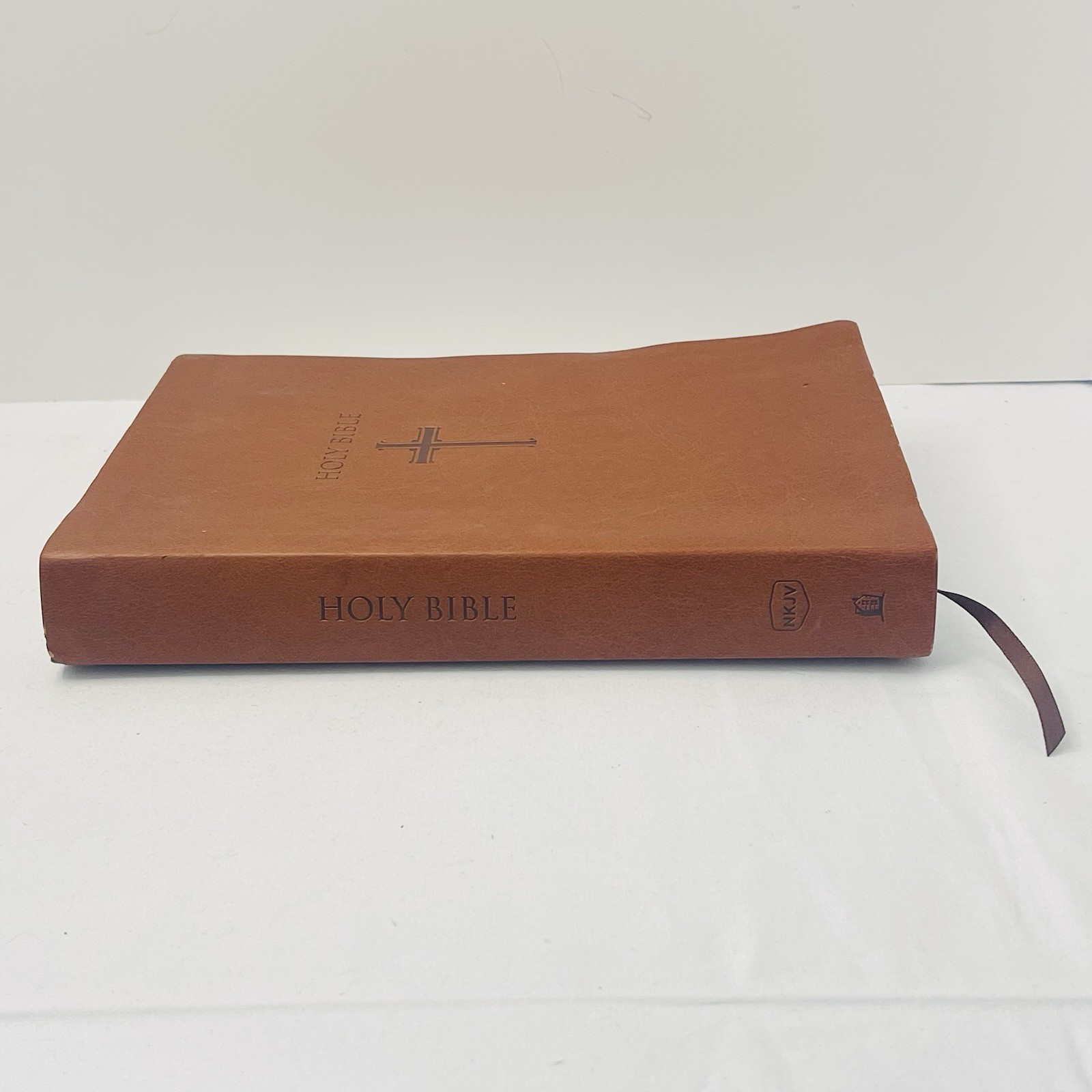 Holy Bible – NKJV Brown Imitation Leather – Super Giant Print Edition