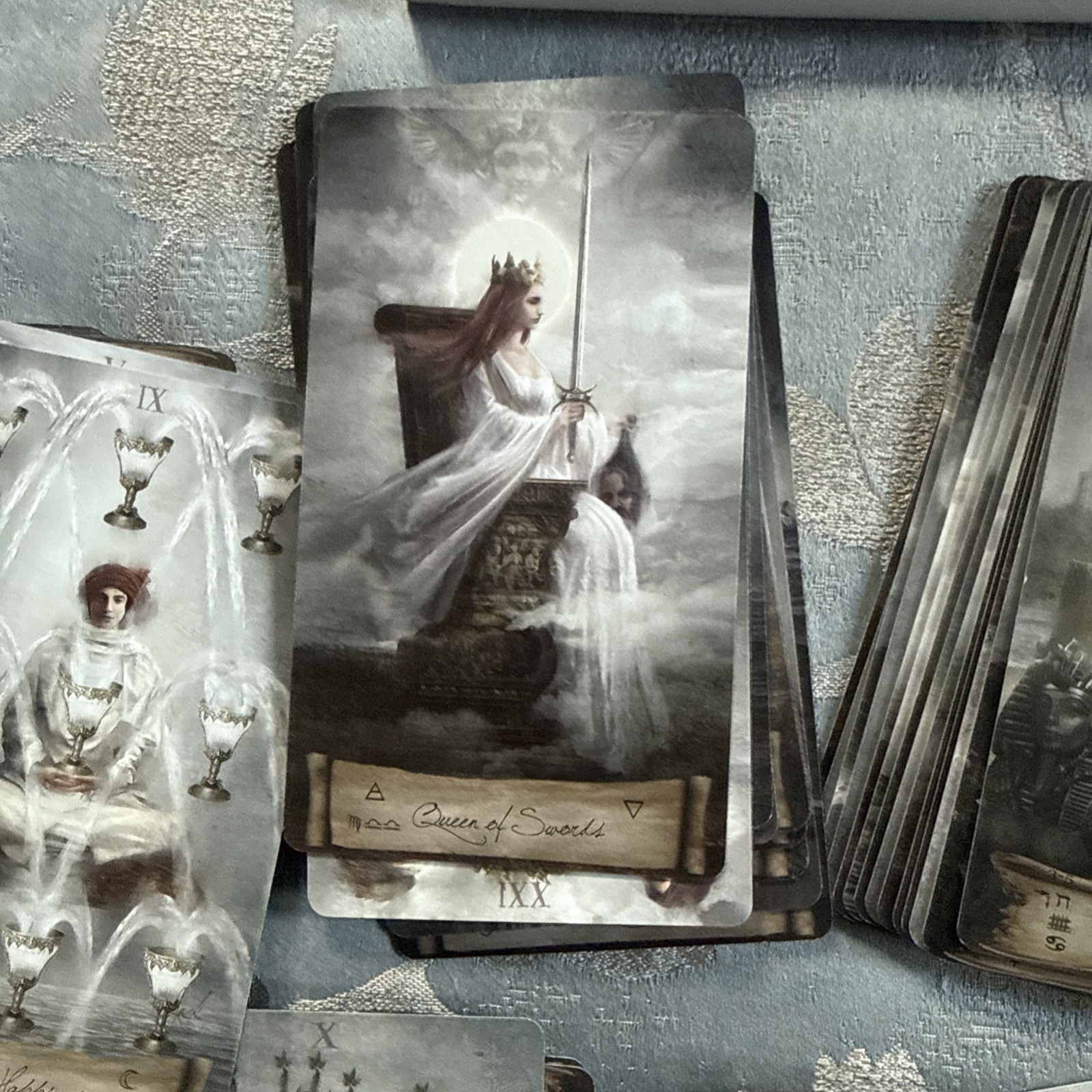 Heaven & Earth Tarot Deck And Book LO Scarabeo