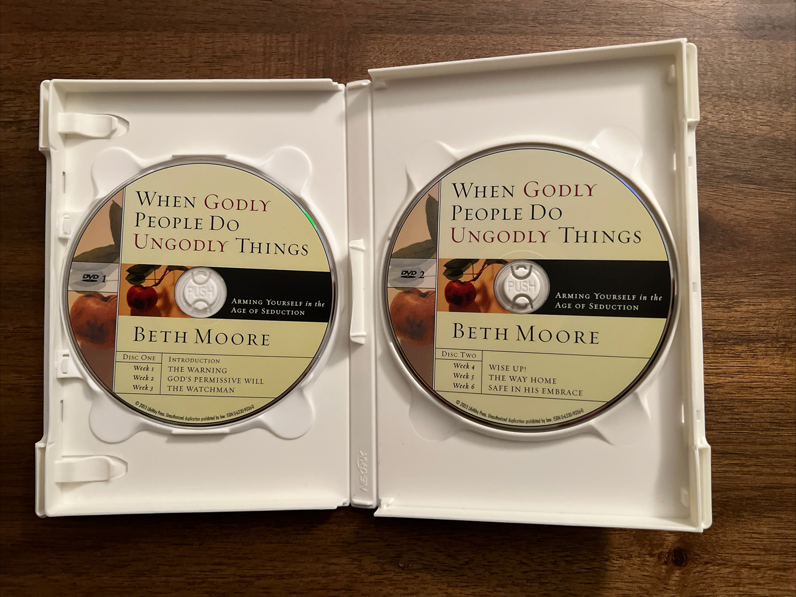 When Godly People Do UnGodly Things The Age of Seduction / Beth Moore DVD Kit