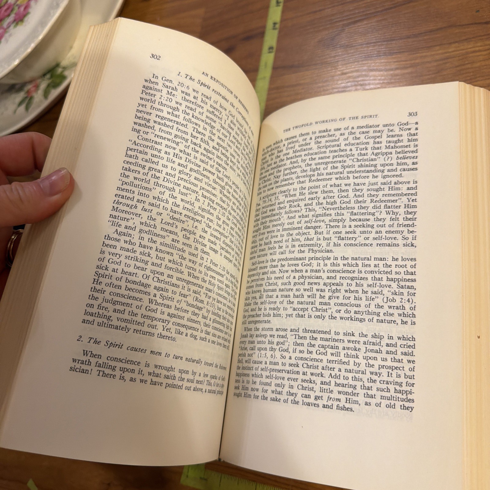 An Exposition of Hebrews by Arthur W. Pink 1979 Hardcover tenth printing HCDJ