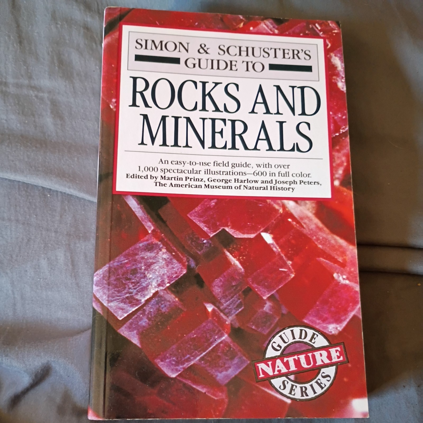 Simon and Schuster’s Guide to Rocks and Minerals by Simon & Schuster (1978,…