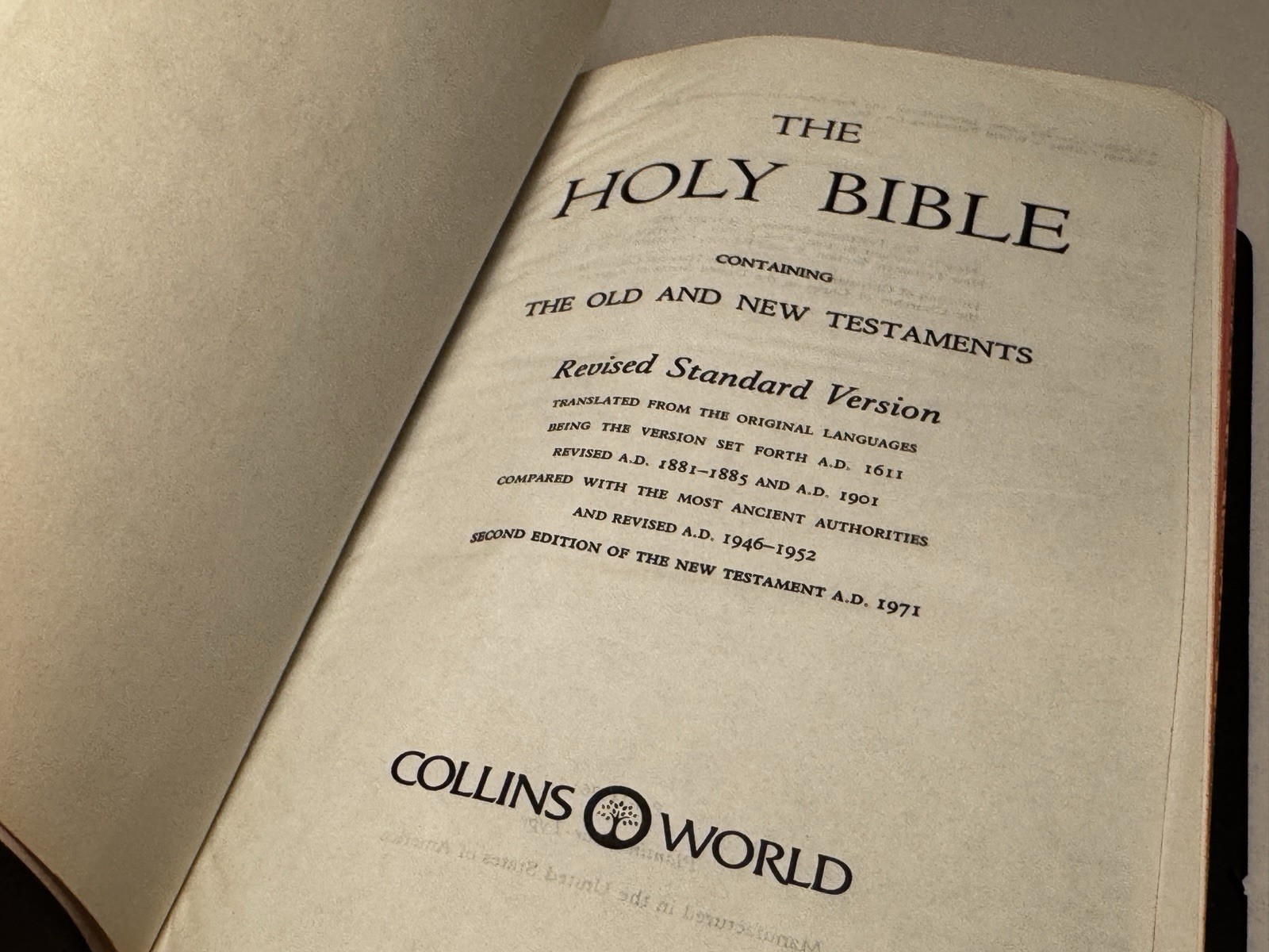 THE HOLY BIBLE RSV 1971 vintage Collins World Red Letter Edition with helps