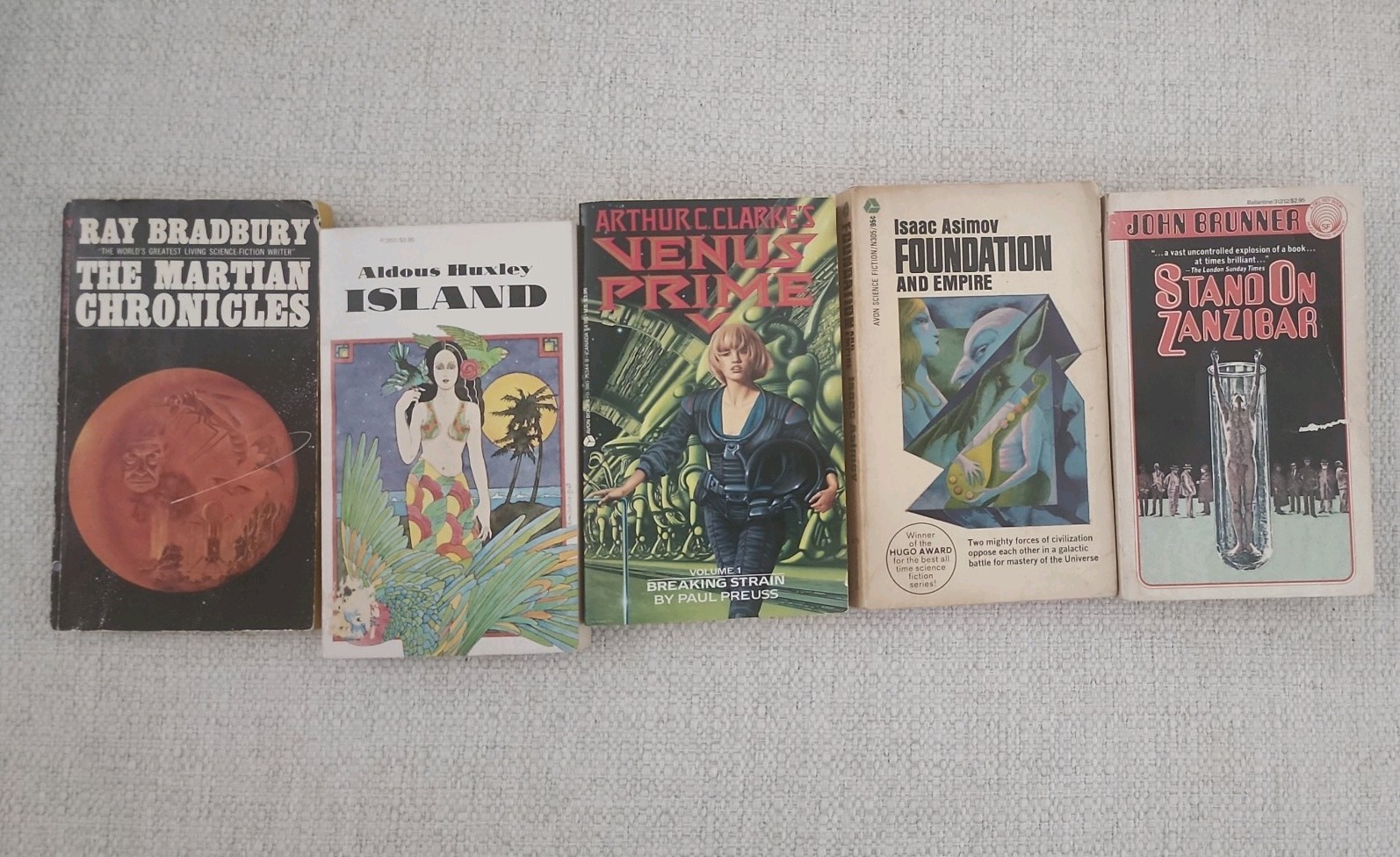 Sci-Fi books HUXLEY, Bradbury, Clarke, Brunner, asimov, ISLAND, zanzibar, founda