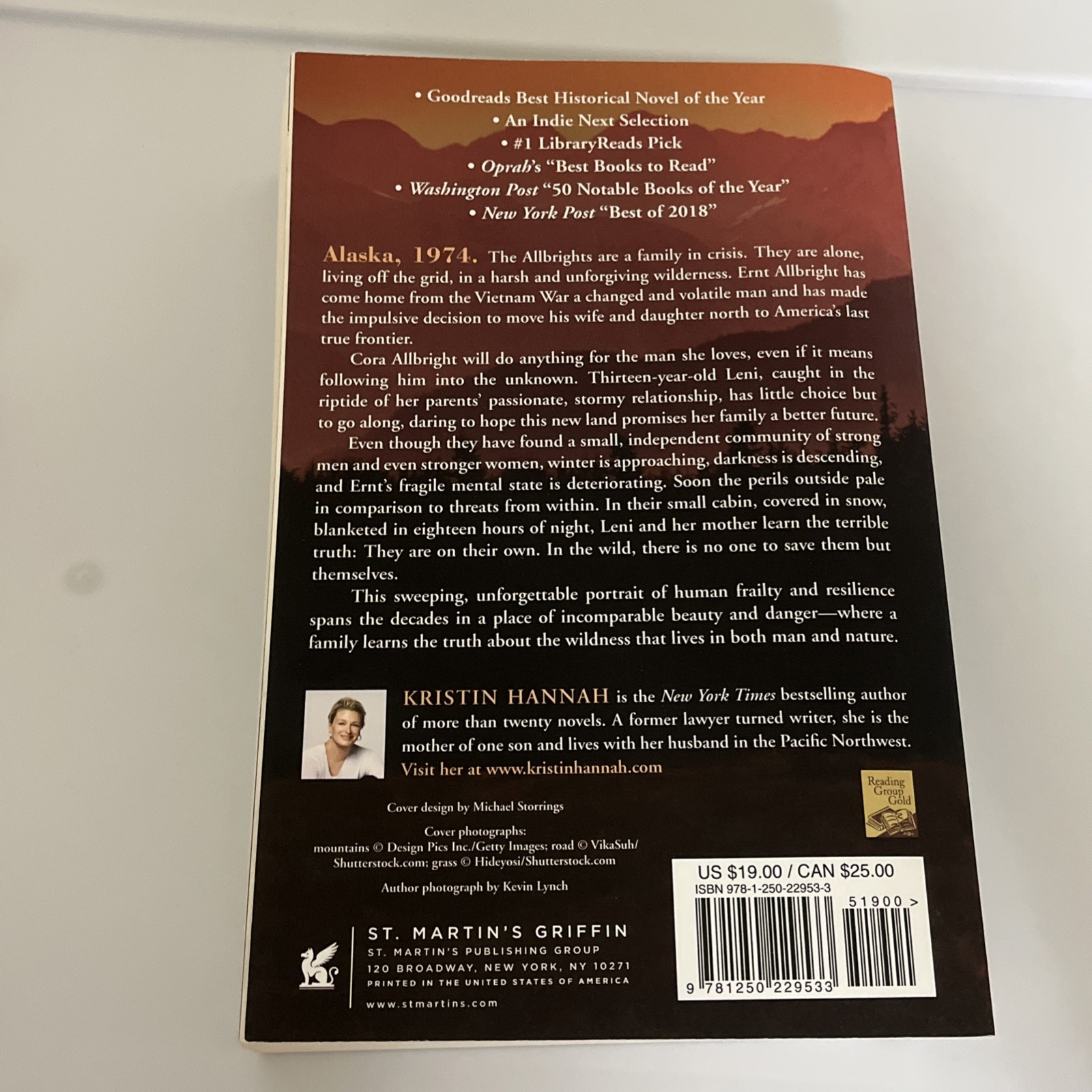 The Great Alone: A Novel – Paperback By Hannah, Kristin – GOOD