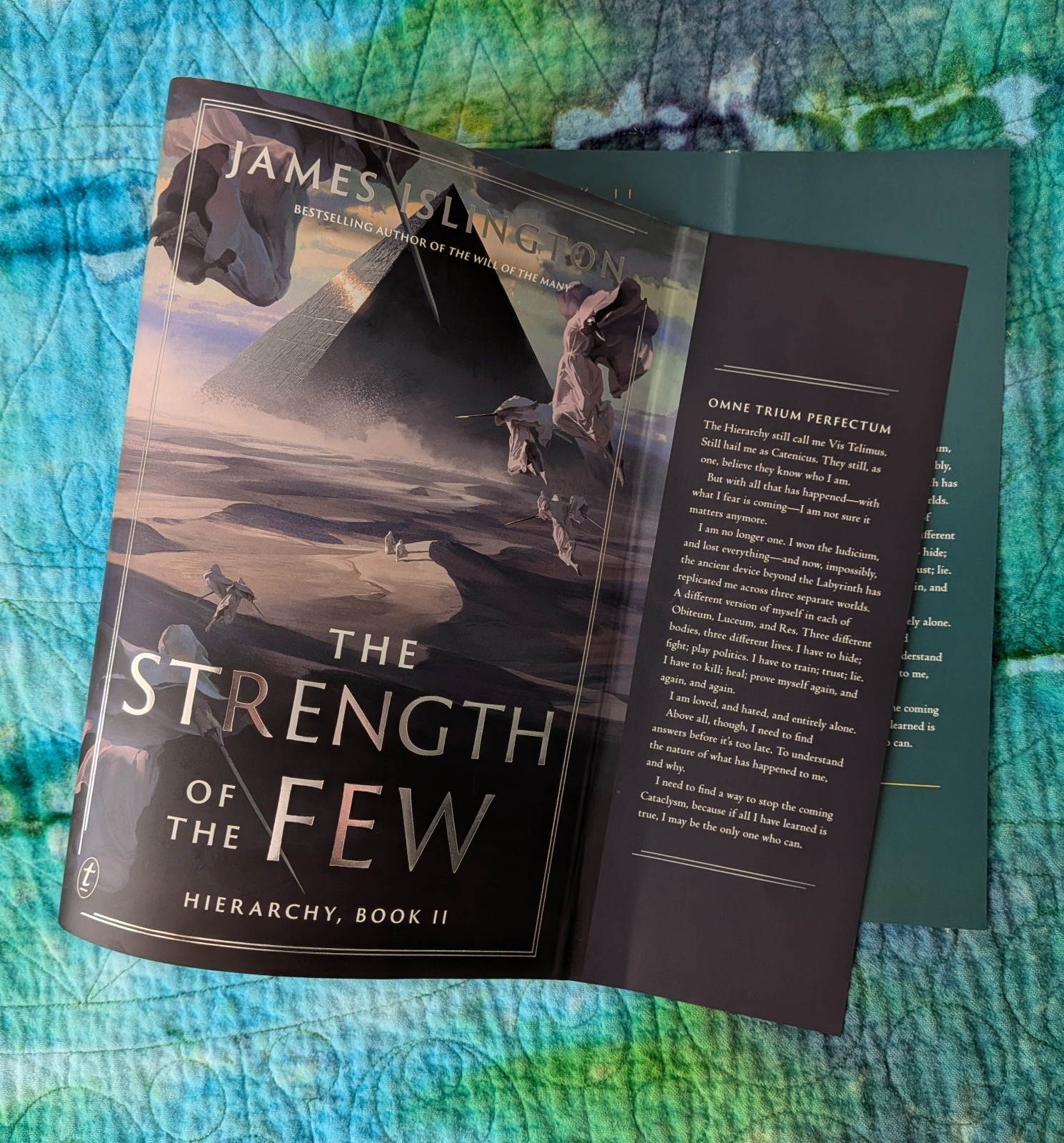 The Strength of the Few SIGNED Broken Binding Deluxe Hardcover James Islington