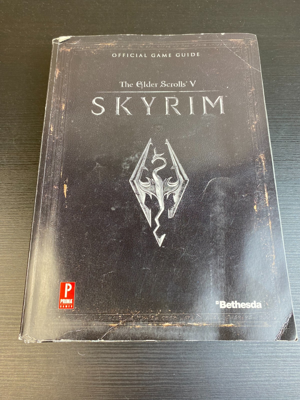 Elder Scrolls V: Skyrim: Prima Official Game Guide Bethesda – 656 Pages