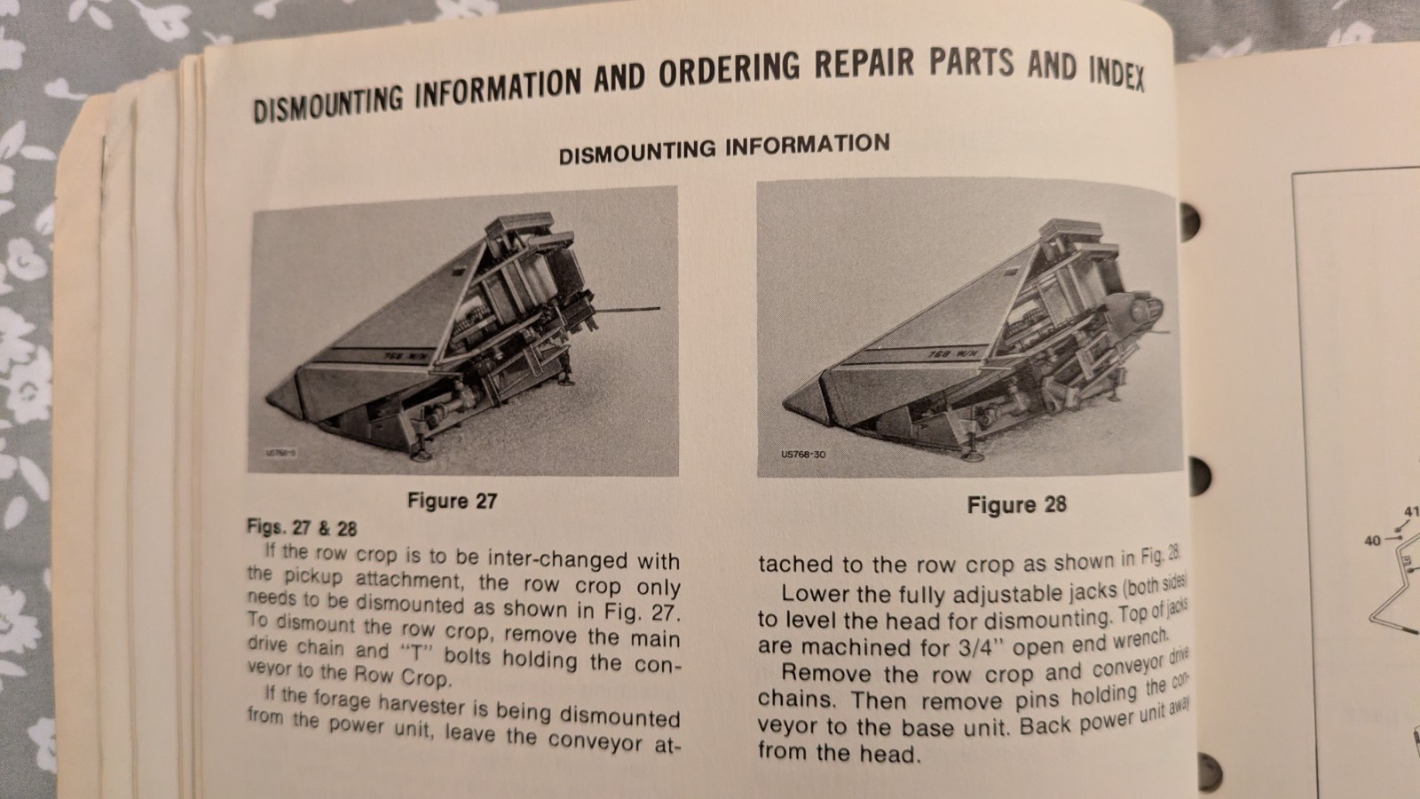 NEW IDEA 768 THREE ROW WIDE & NARROW CROP HEAD Operator’s Manual, PB, 40 Pages