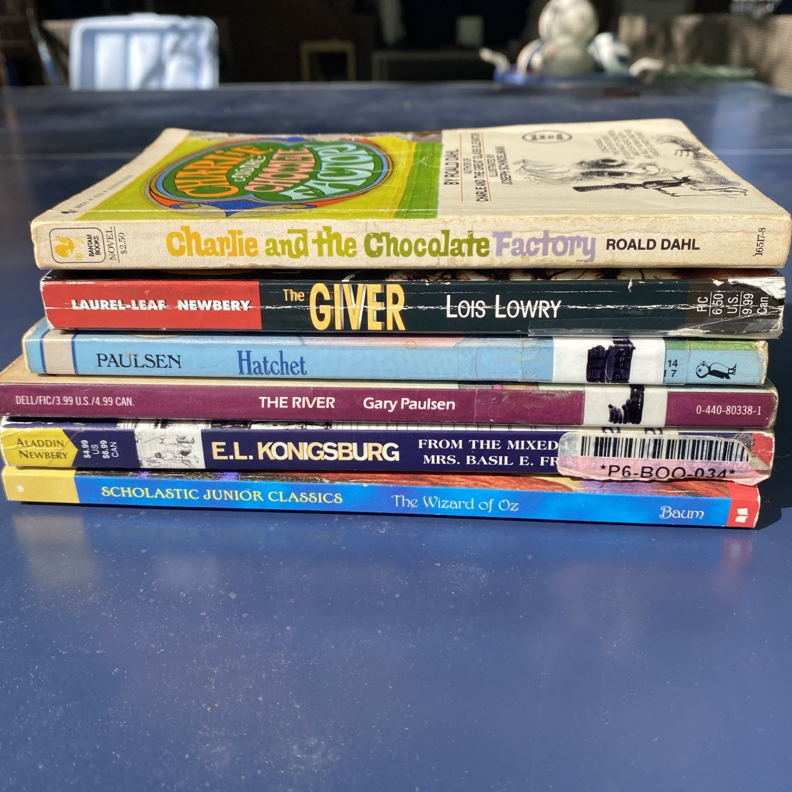 Lot of 6 Classic Young Adult Teen/Teen Fiction Books. The Giver, Hatchet, etc.