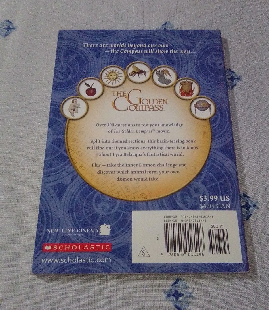 The Golden Compass Official Movie Quiz Book-Scholastic Paperback New Line_1st Ed