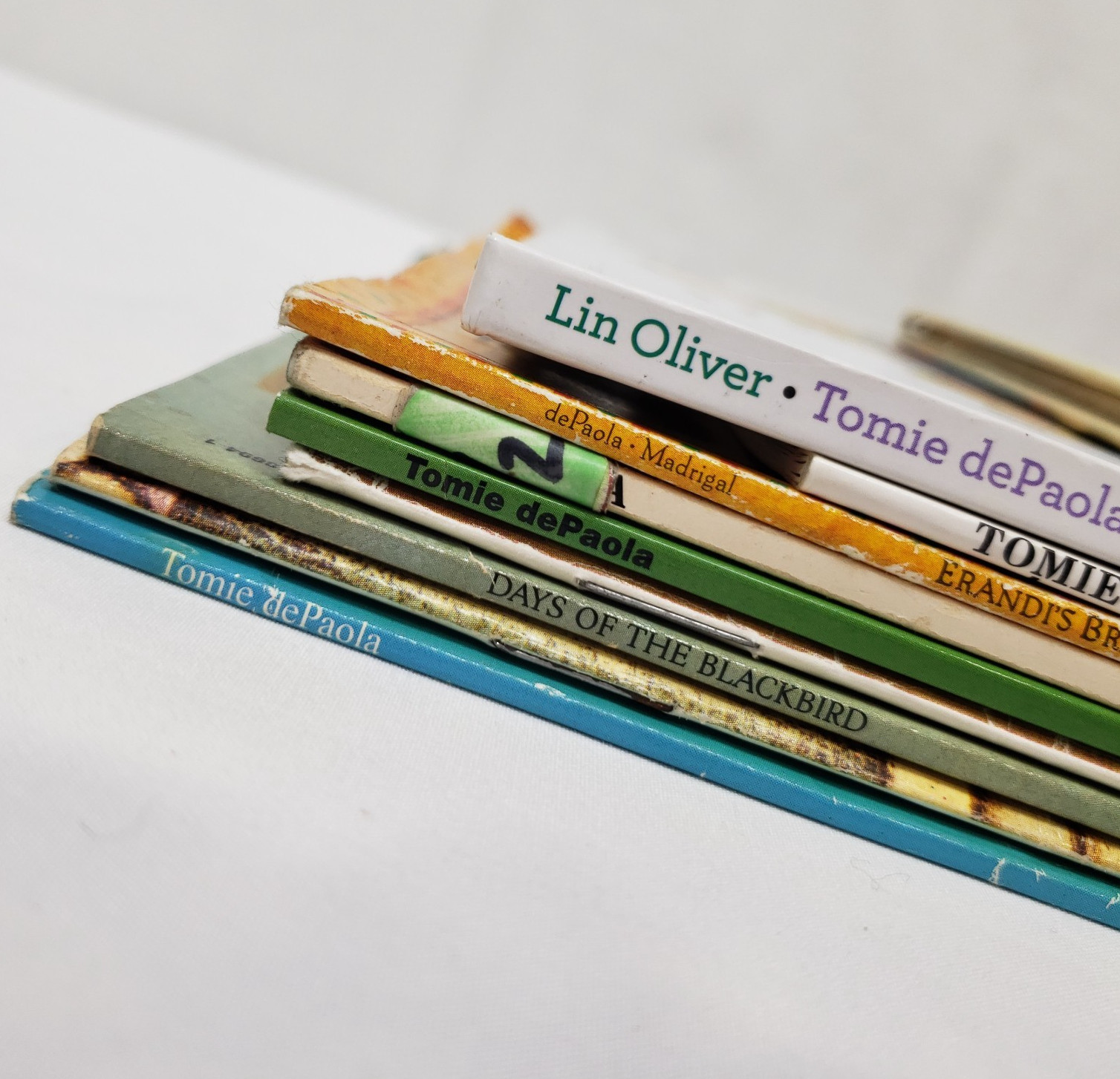 Tomie DePaola Picture Books Lot Of 10 Classroom Library Teacher Homeschool Kids
