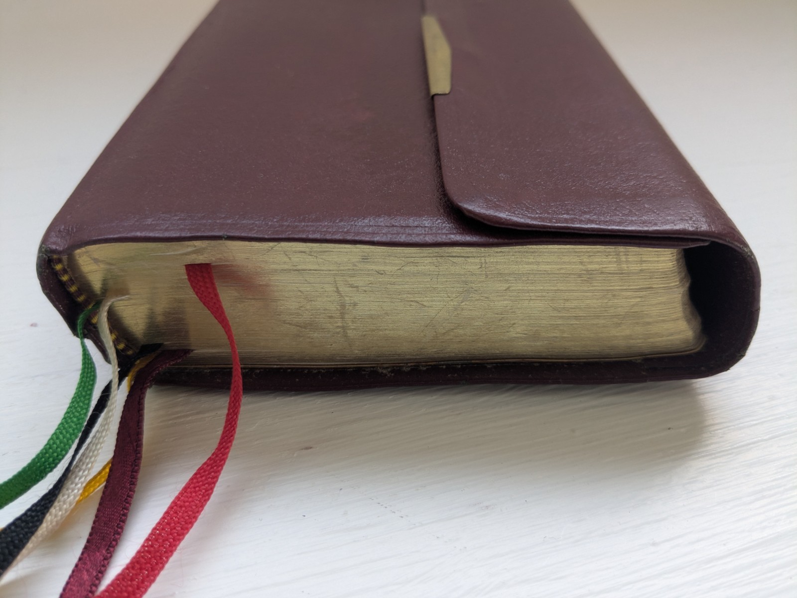 NKJV Compact Reference Bible Snap Flap Close Burgundy Leather 1985 Nelson 244SBG