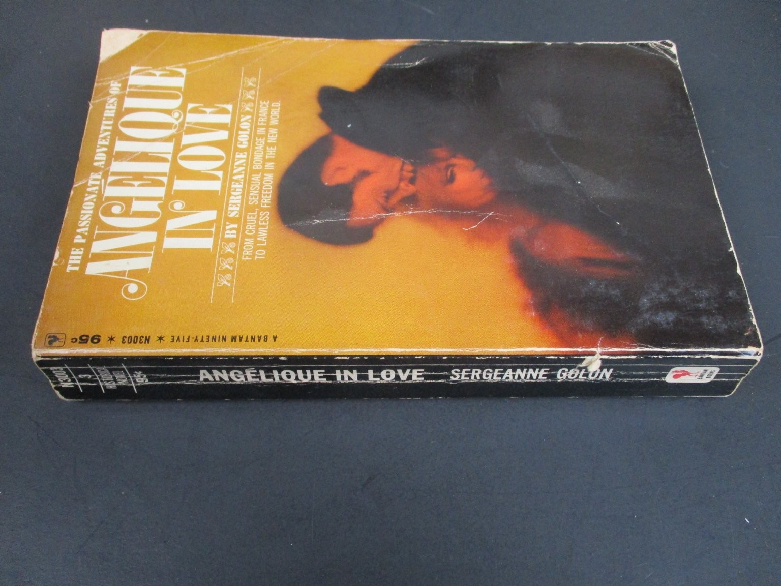 Angelique In Love Sergeanne Golon 1966 2nd Print Bantam Historical Romance PB