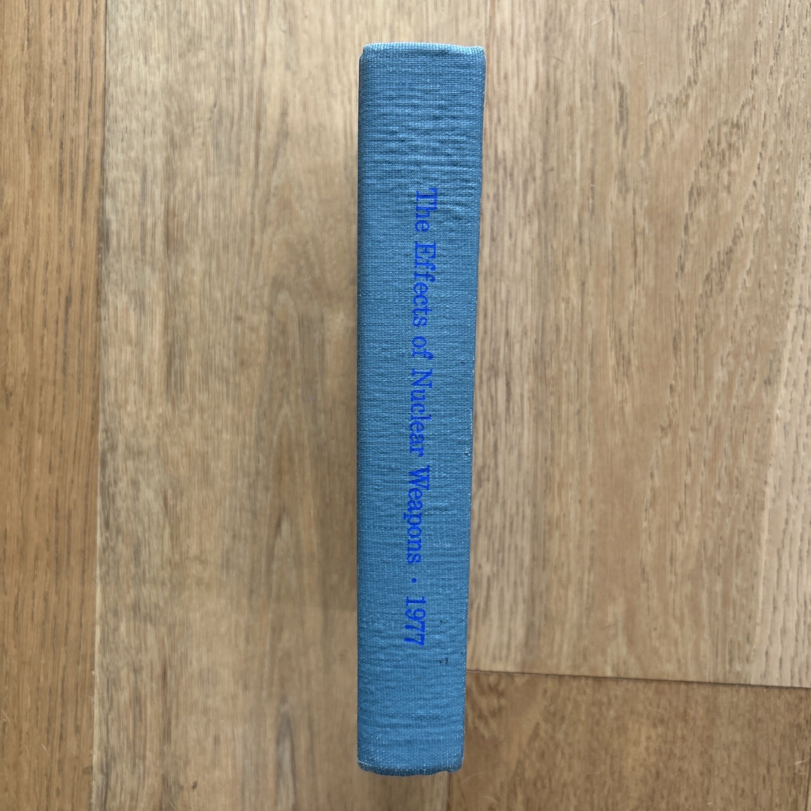 The Effects of Nuclear Weapons by Samuel Glasstone 3rd Ed 1977 with ‚computer‘