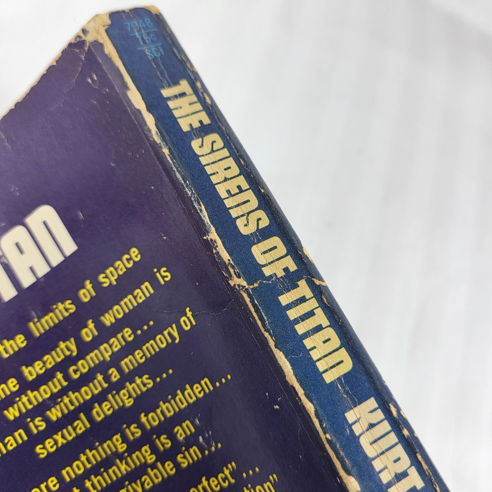 The Sirens of Titan Paperback BOOK by Kurt Vonnegut Jr Dell First Edition 1966