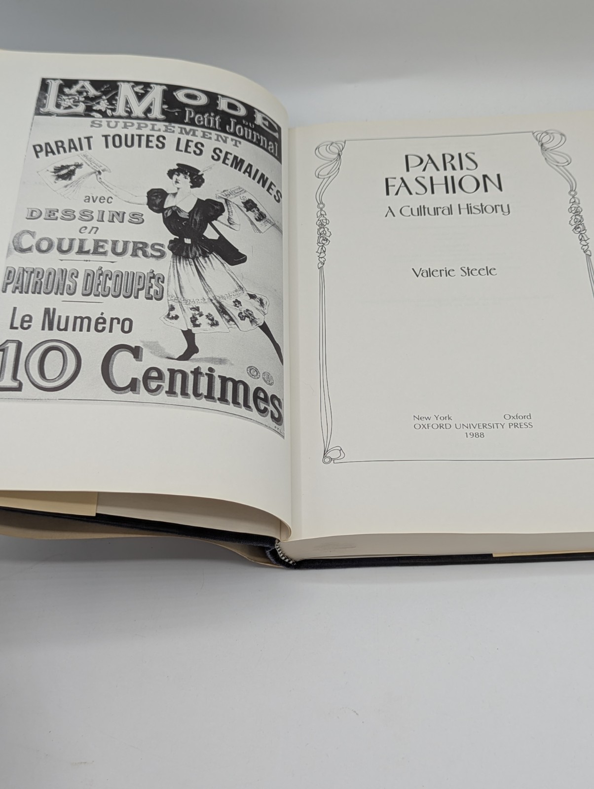 Paris Fashion : A Cultural History by Valerie Steele (1988, Hardcover)