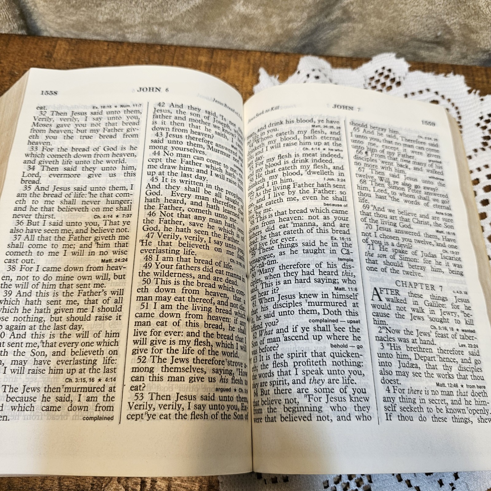 HOLY BIBLE Large Print REVELATION SEMINARS 1976 Paperback KJV