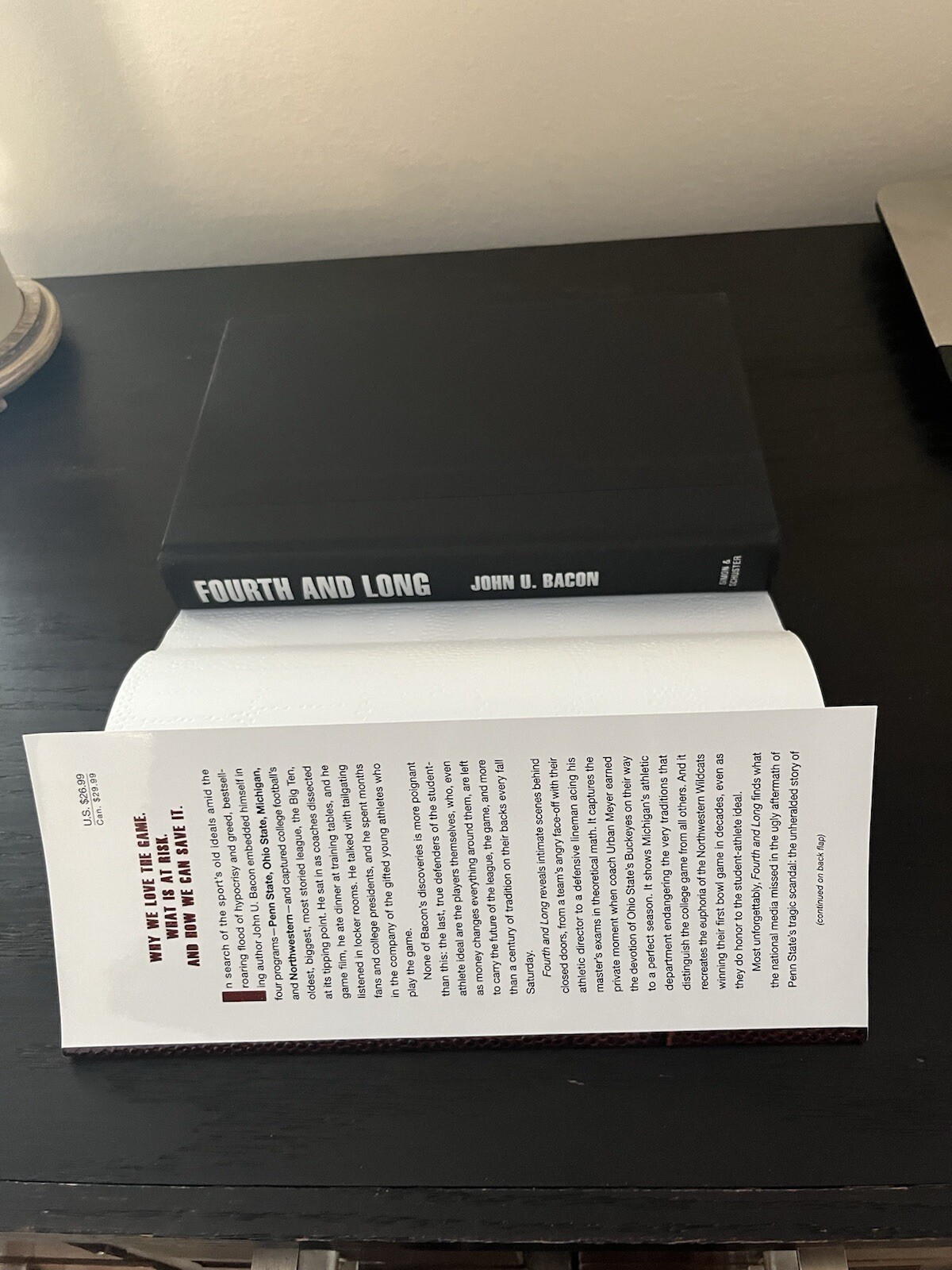 Fourth and Long : The Fight for the Soul of College Football by John U. Bacon VG