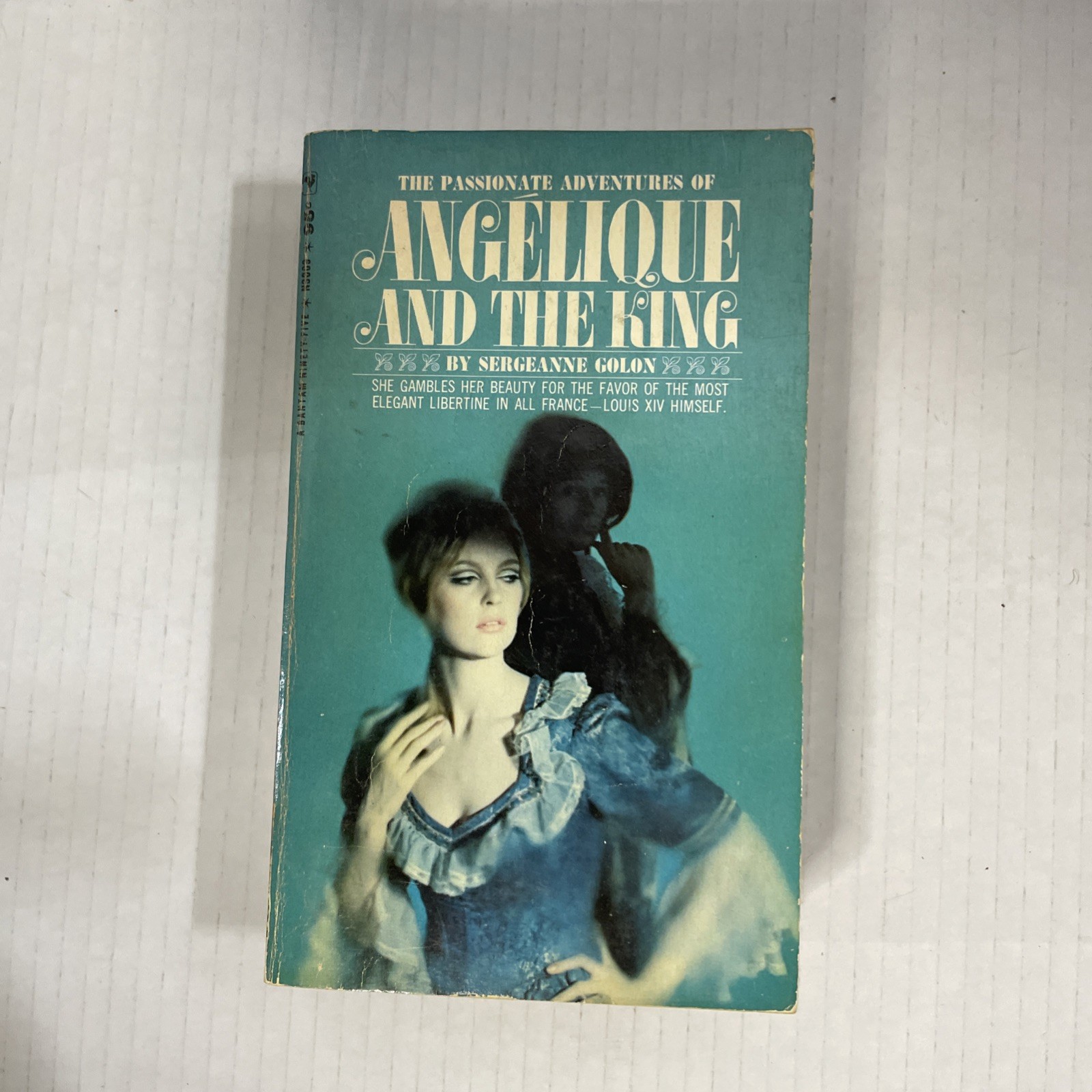 Angelique by Sergeanne Golon Vintage Romance Series Complete Paperback Set of 9
