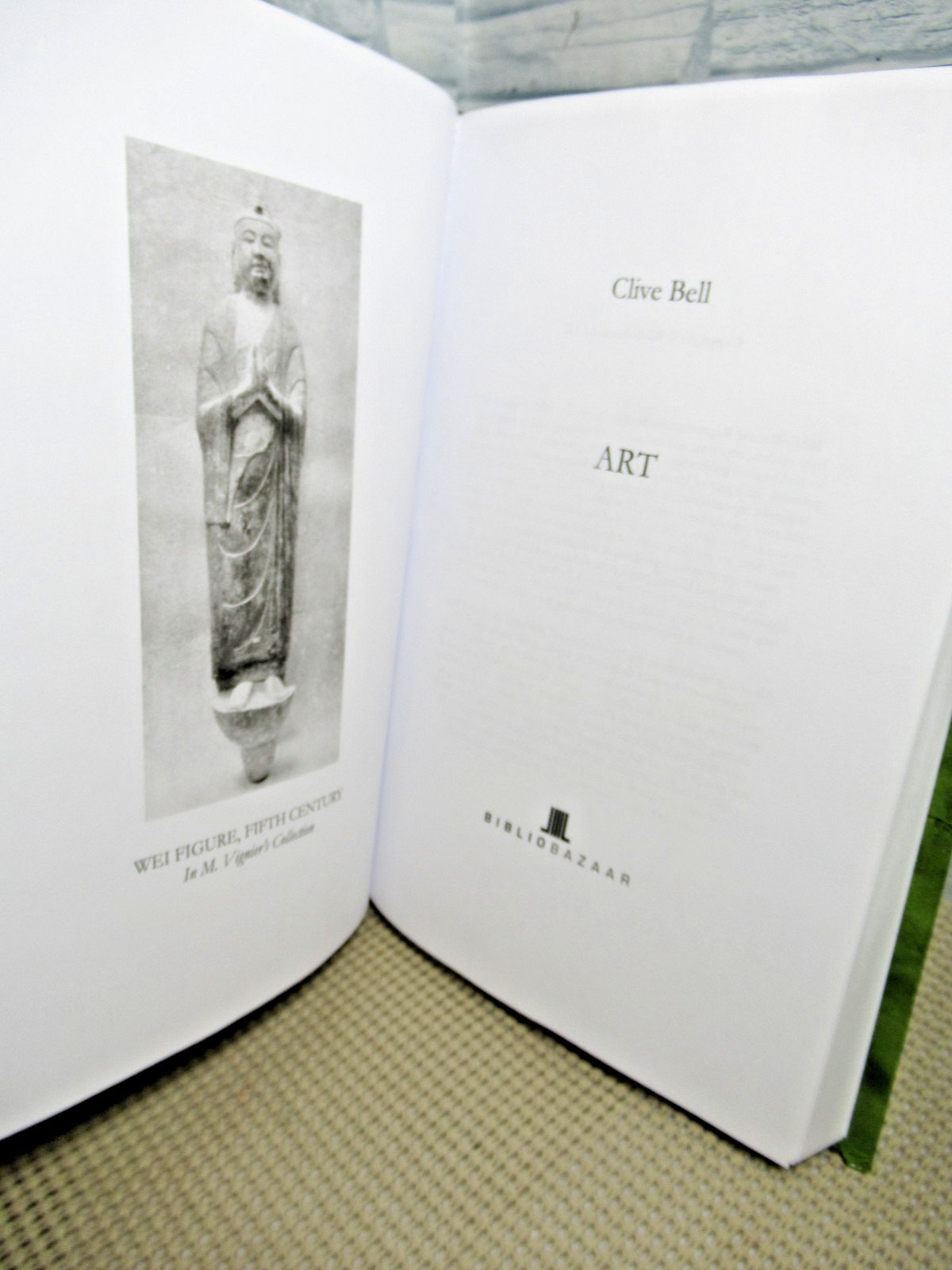 ART / by Clive Bell / 2008 / Hardcover / BiblioLife /