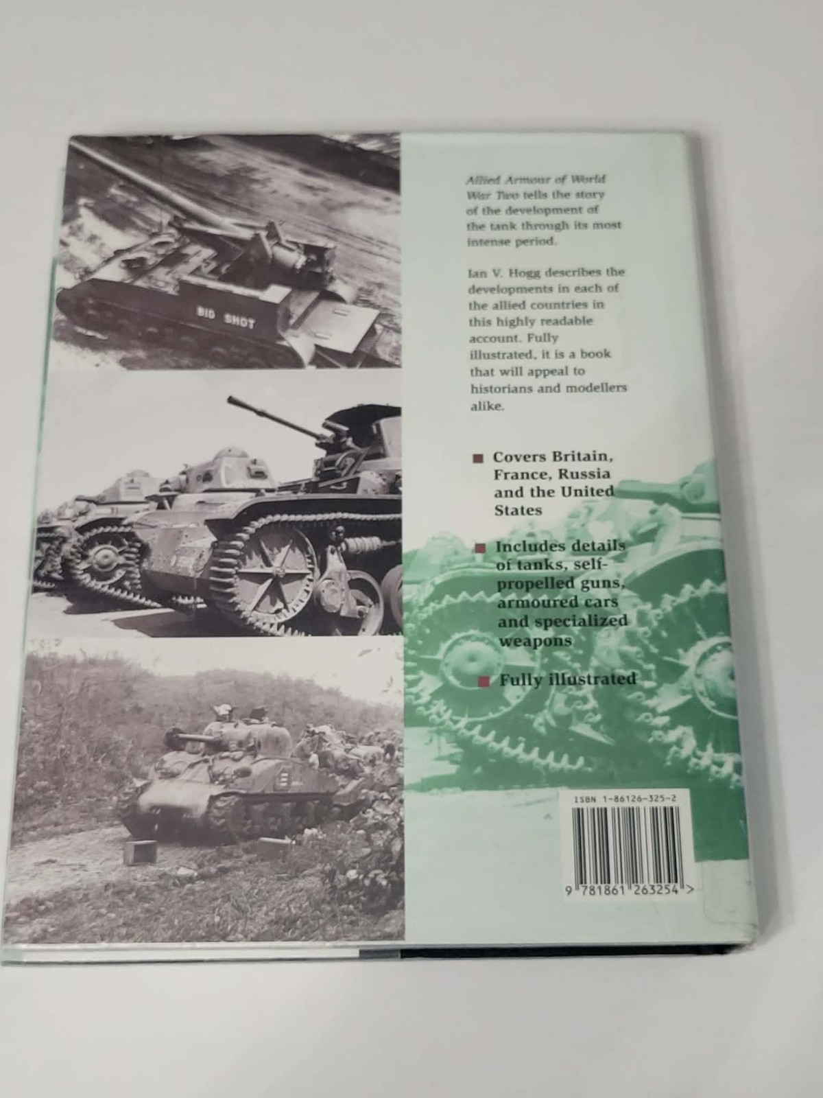 Allied Armour of World War Two HBDJ Ian V. Hogg WWII Tanks Armor