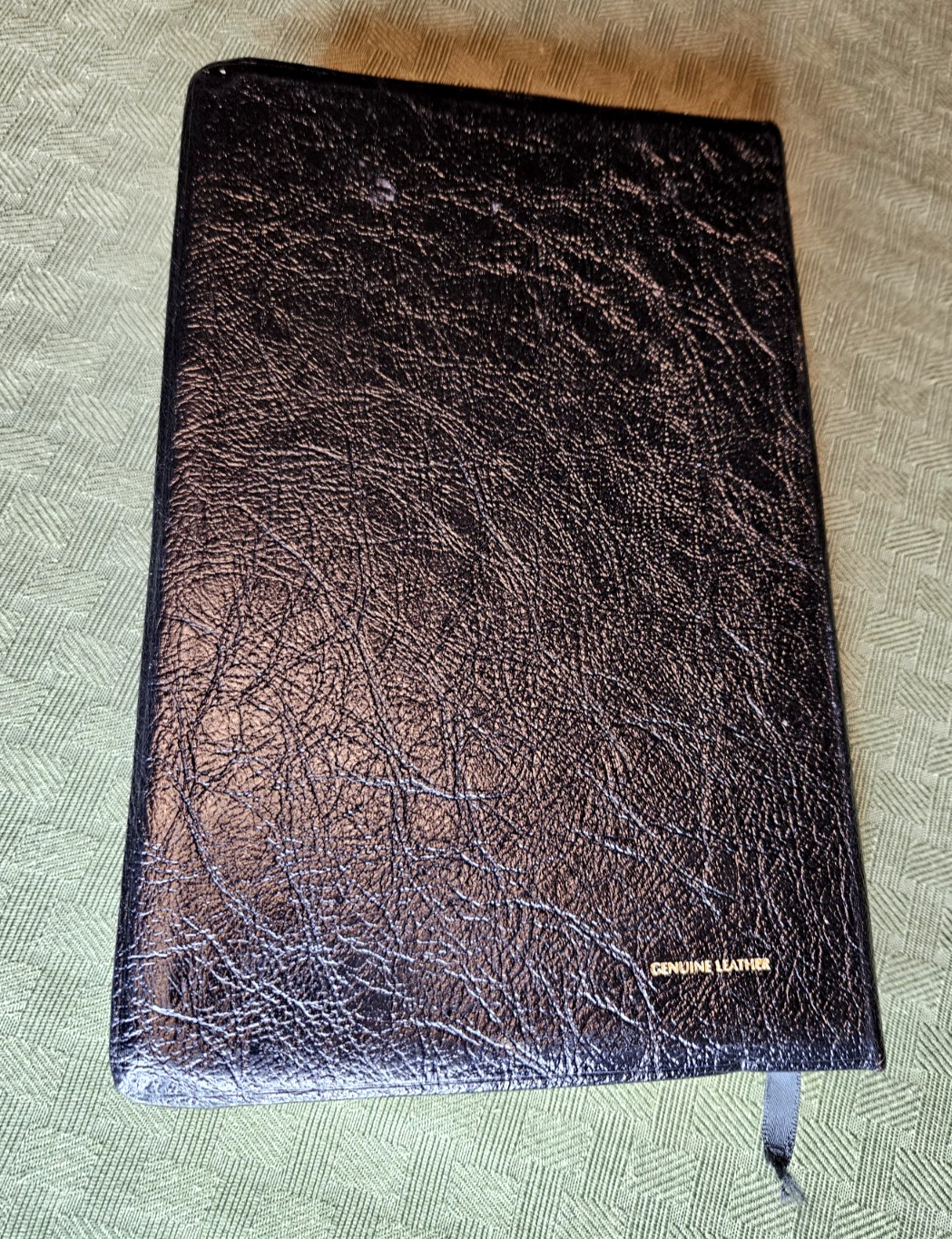 KJV – LARGE Print Reference Holy Bible, Black Genuine Leather, World 956C