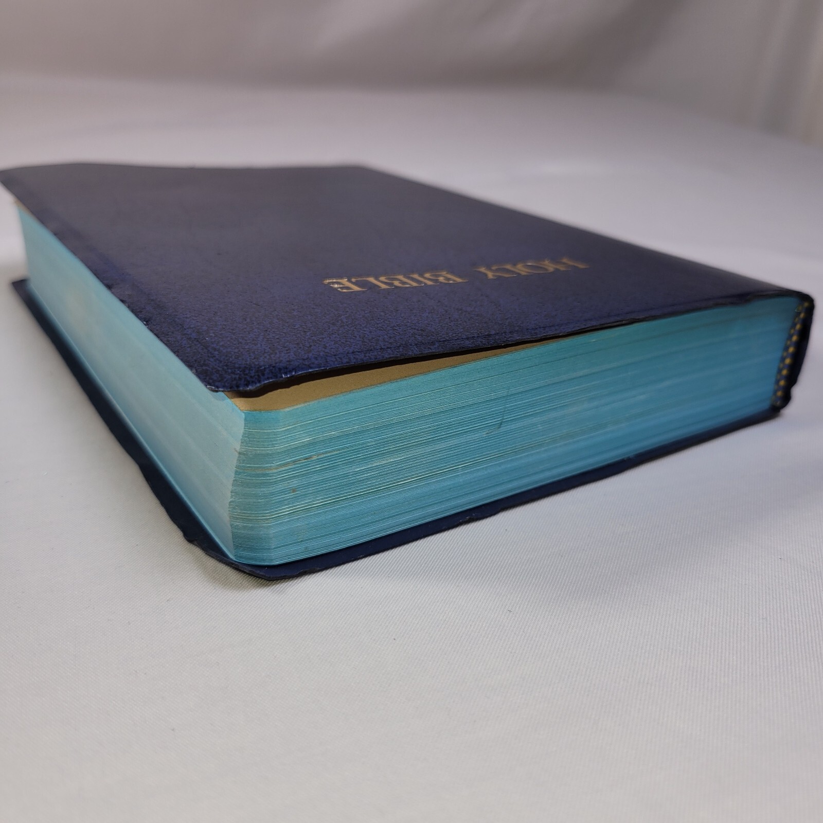 Holy Bible New King James version Words Of Christ In Red Dictionary Concordance