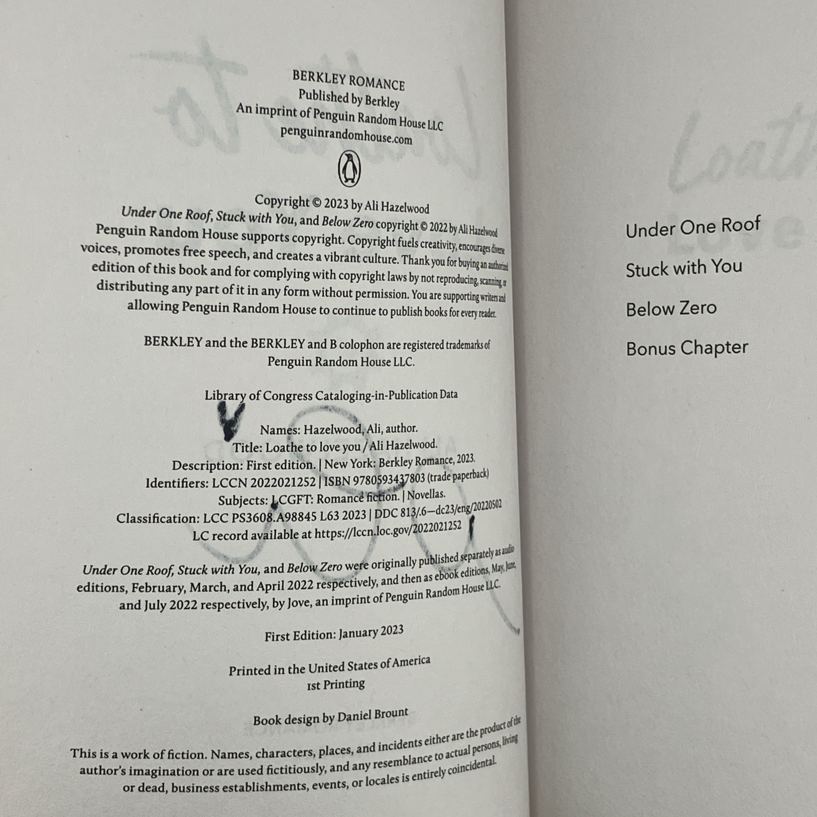 SIGNED by Ali Hazelwood 5-Book Bundle. Love Hypothesis, Love on the Brain & more