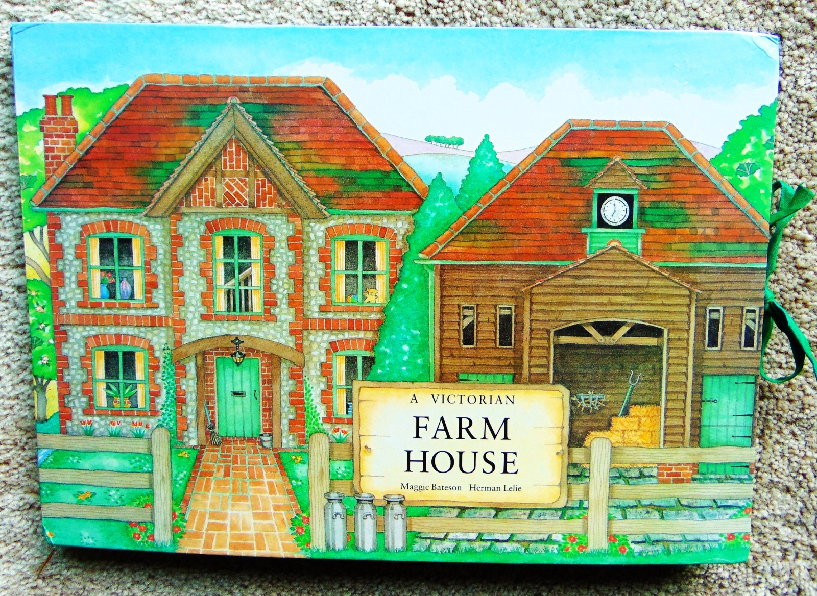 VINTAGE 1993 ~ A VICTORIAN FARM HOUSE~HARDBACK POPUP BOOK ~ by Bateson & Lelie