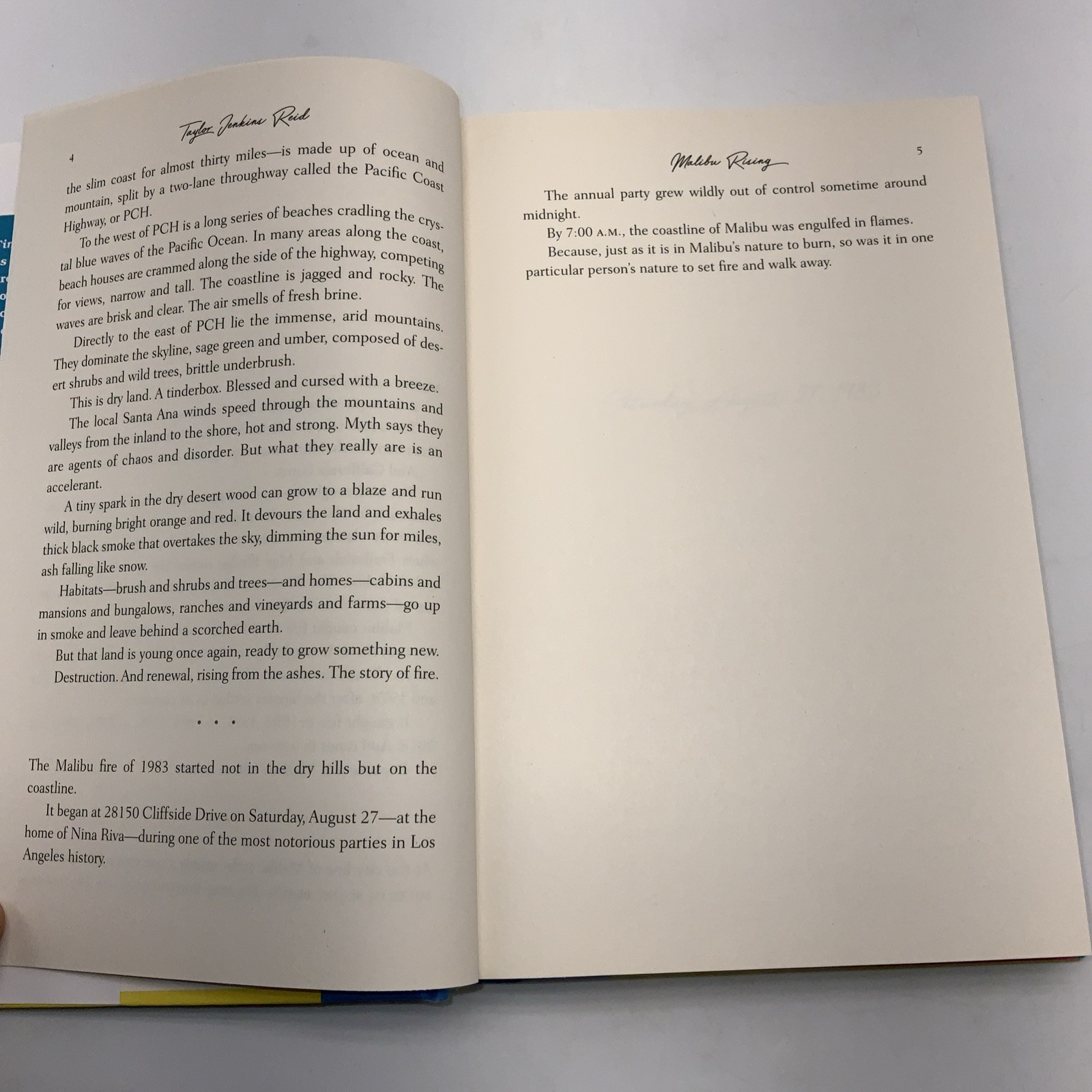 Malibu Rising: a Read with Jenna Pick : A Novel by Taylor Jenkins Reid (2021,…
