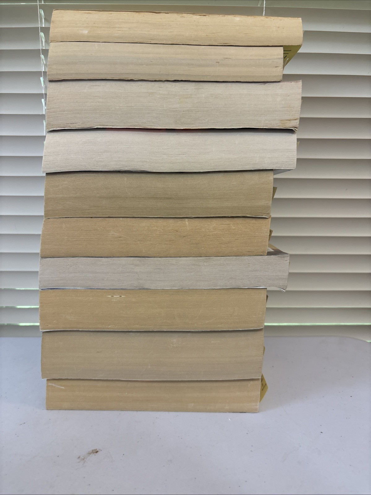 Lot of 10 – John Grisham – Mass paperback books – FREE SHIPPING