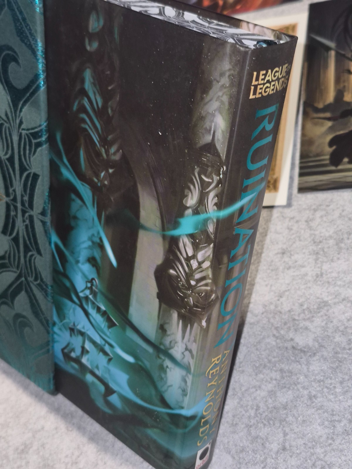 Ruination: A League of Legends Novel: & 6 Art Cards Special Ed. A. Reynolds (HB)