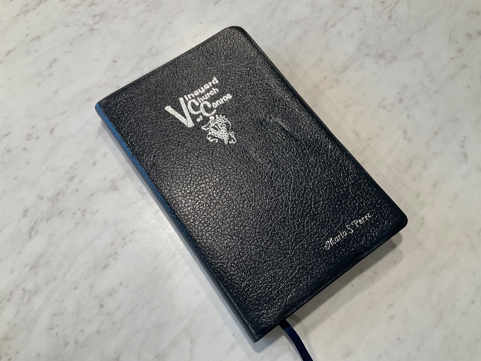 NIV Thinline Bible 2005 Navy Blue Bonded Leather Text 1984