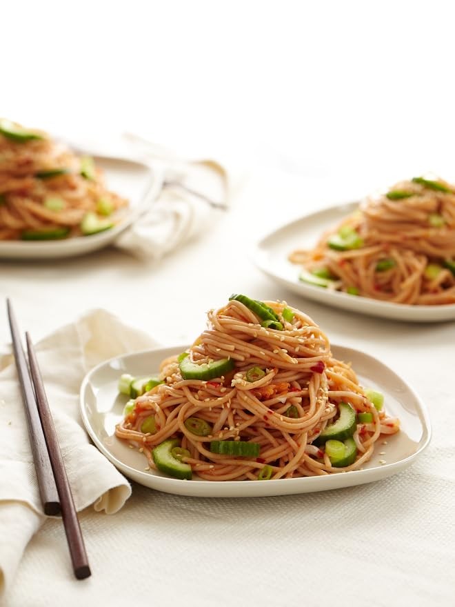 Forks Over Knives?The Cookbook: Over 300 Simple and Delicious Plant-Based Recipe