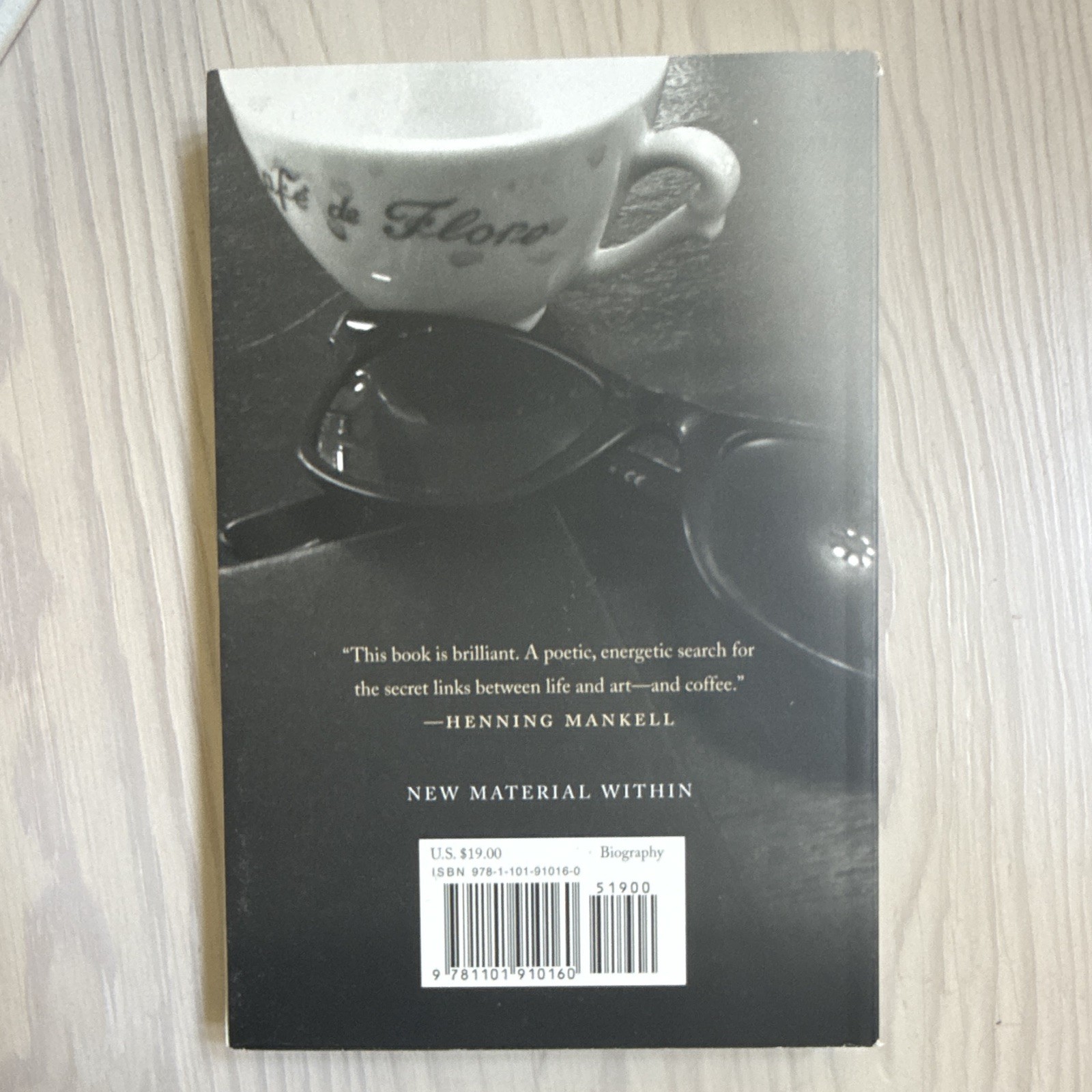 Patti Smith M Train: A Memoir (2016) Trade Paperback 288 Pages