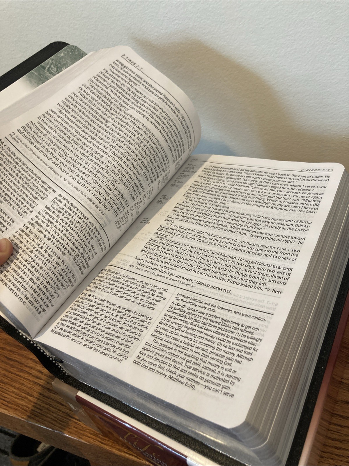 Large Print Zondervan NIV Life Application Study Bible | Black Bonded Leather