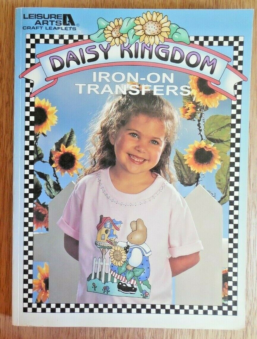 NEW! Leisure Arts „Daisy Kingdom“ Book of Iron-On Transfers: Holidays*Bears*More